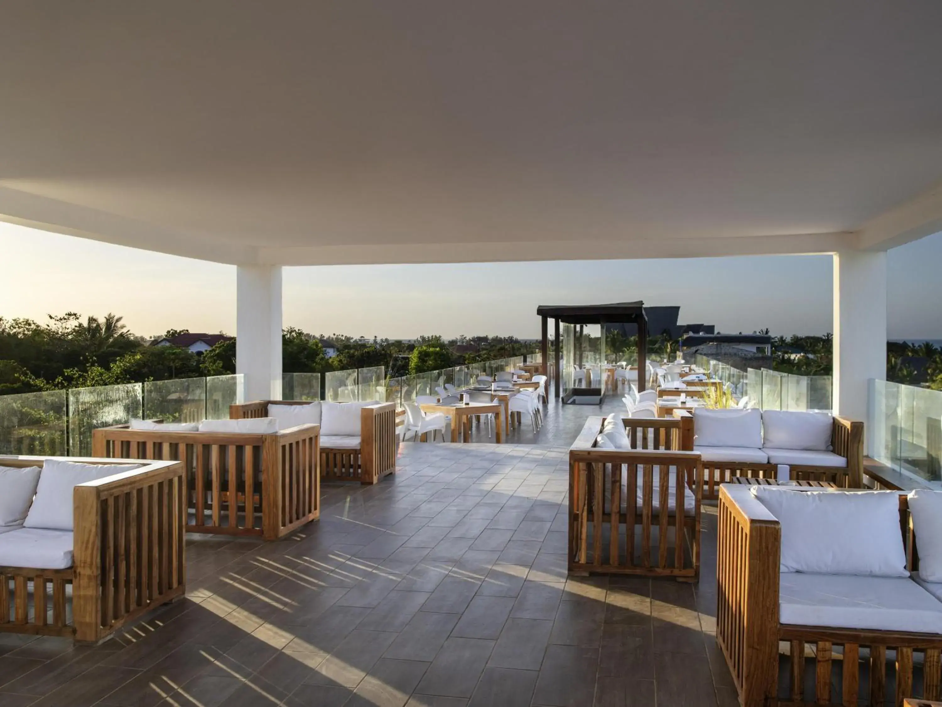 Lounge or bar in Nungwi Dreams by Mantis Lounge or bar in Nungwi Dreams by Mantis