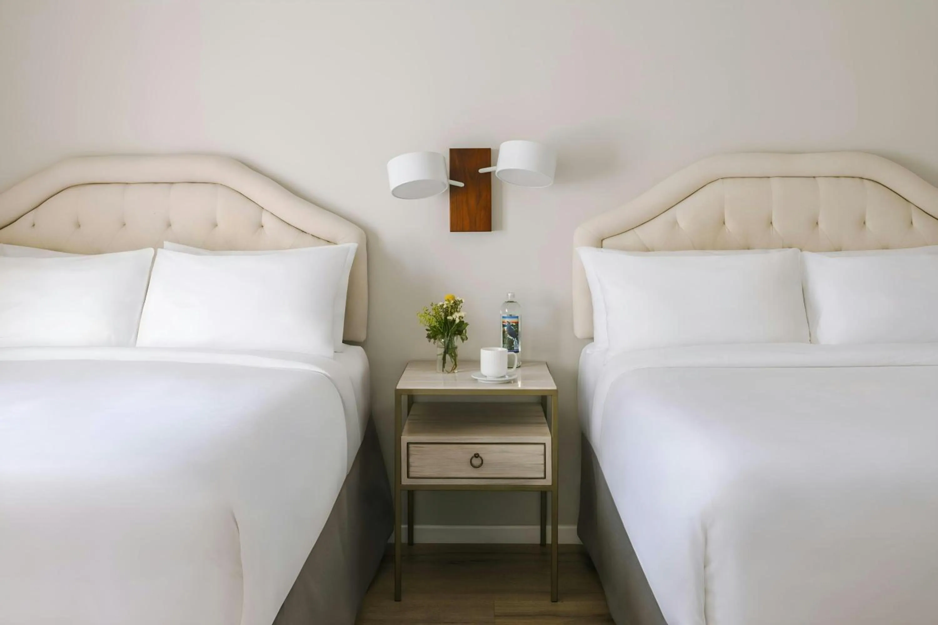 Bedroom, Bed in Beverly Terrace Hotel Beverly Hills, Sonder by Marriott Bonvoy