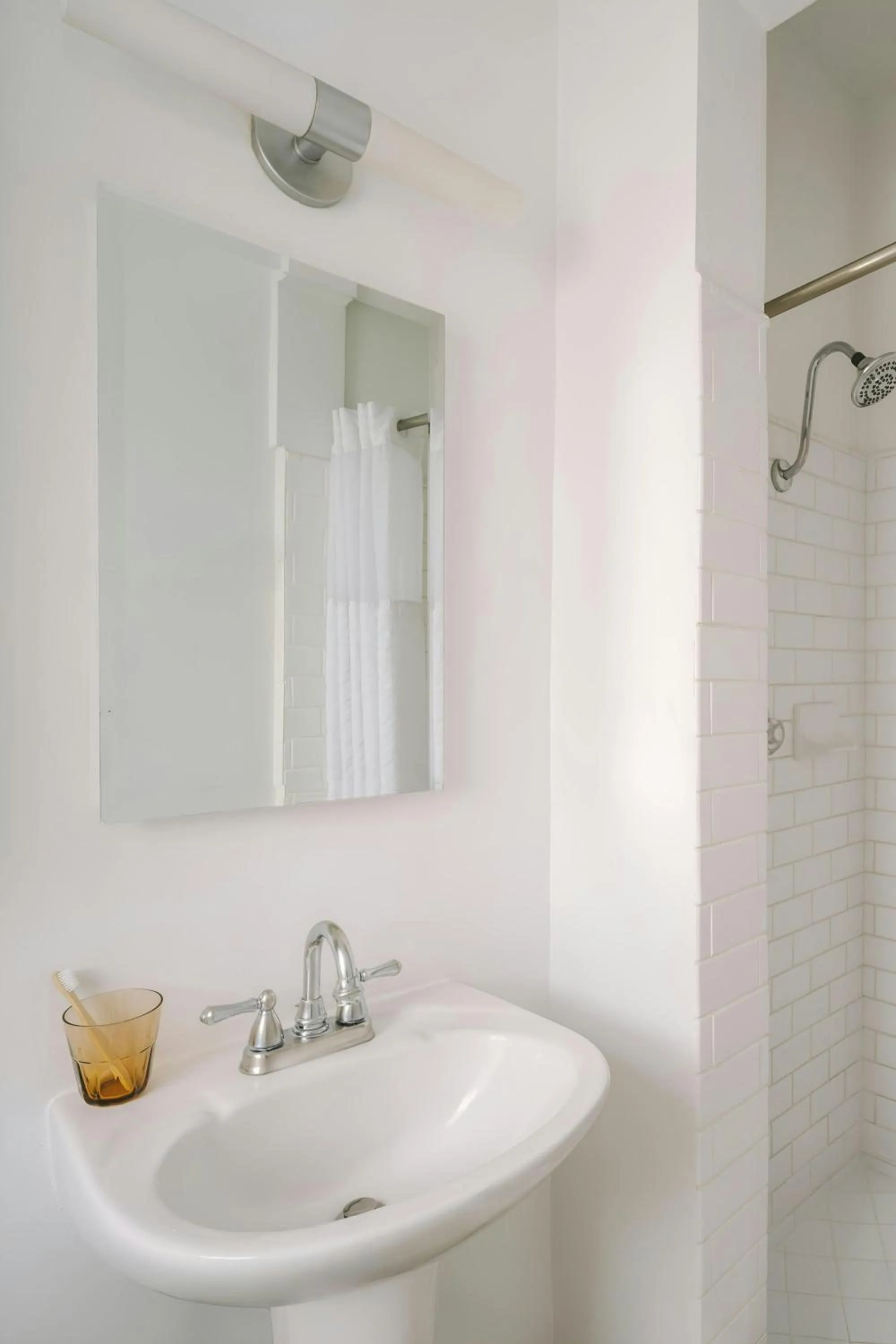 Bathroom in Beverly Terrace Hotel Beverly Hills, Sonder by Marriott Bonvoy