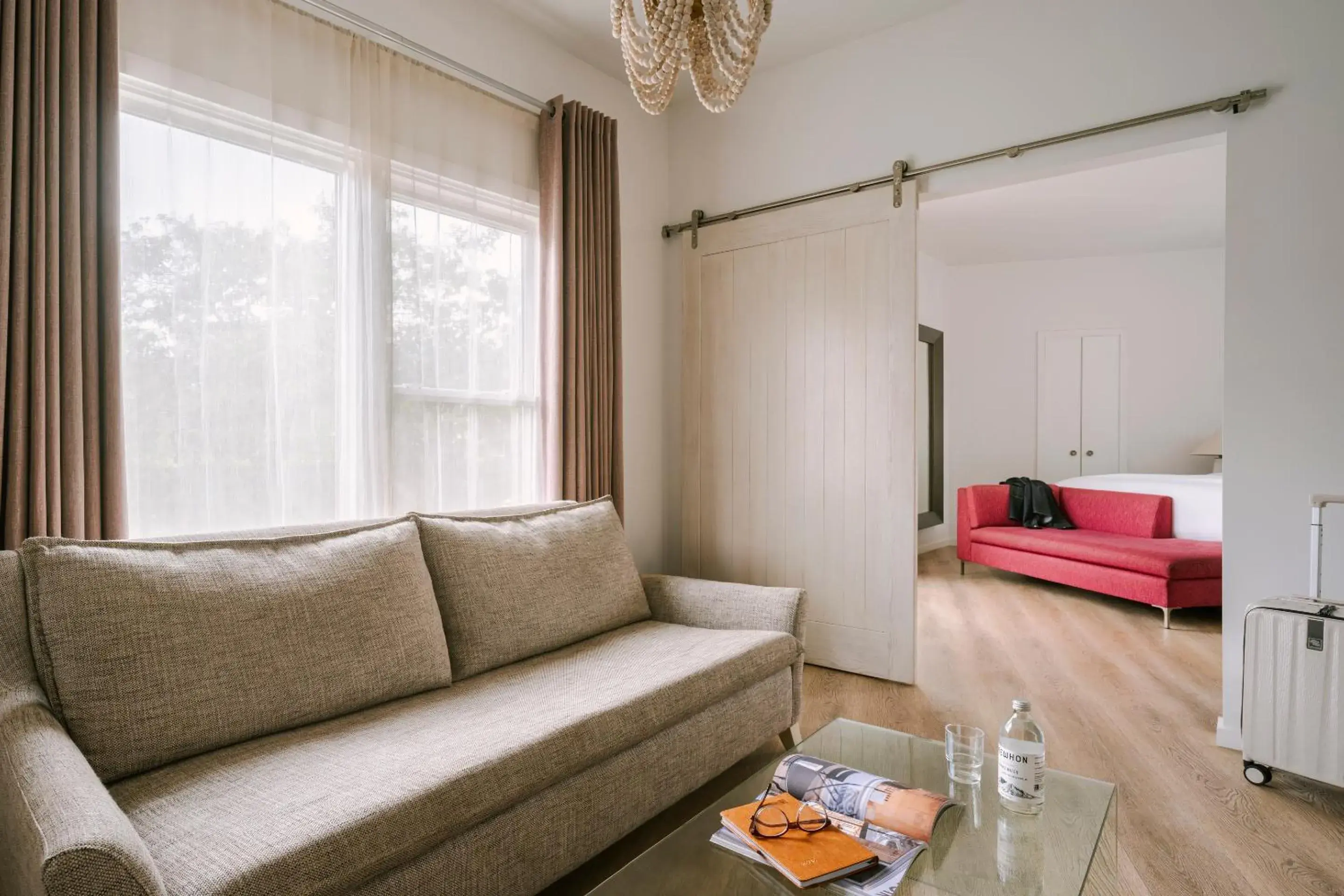 King Suite in Beverly Terrace Hotel Beverly Hills, Sonder by Marriott Bonvoy King Suite in Beverly Terrace Hotel Beverly Hills, Sonder by Marriott Bonvoy