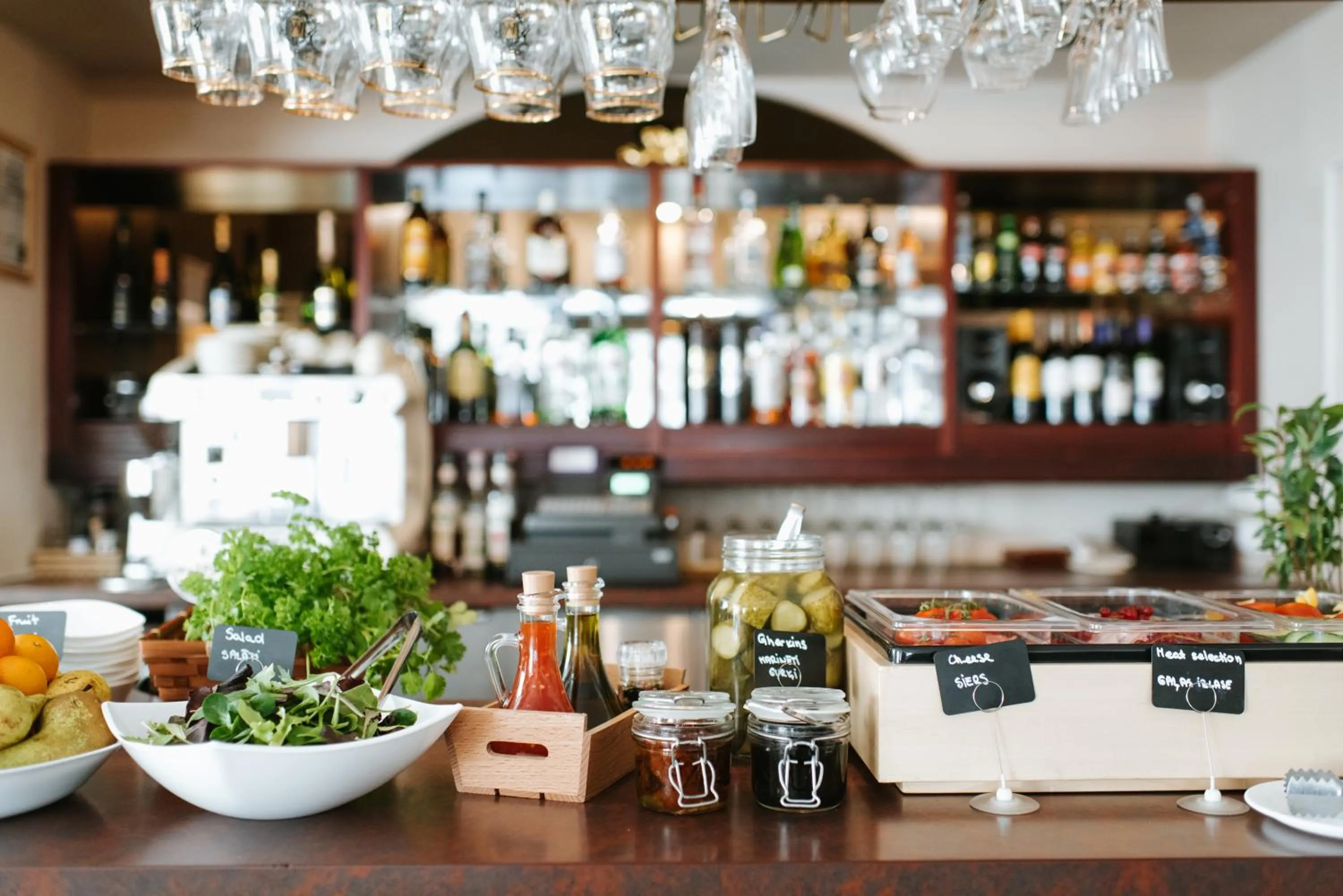Continental breakfast in Airport Hotel Mara