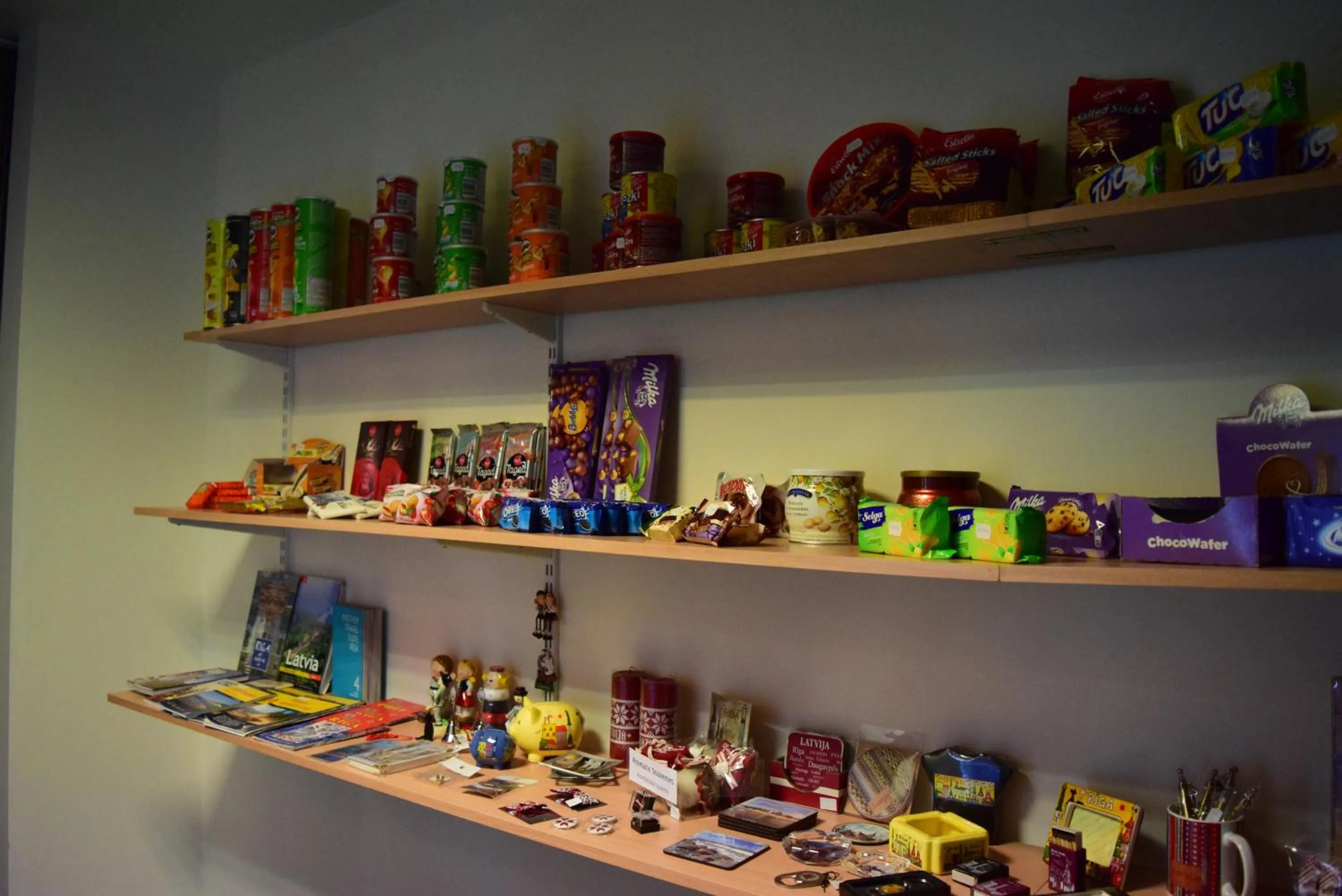 On-site shops in Airport Hotel Mara