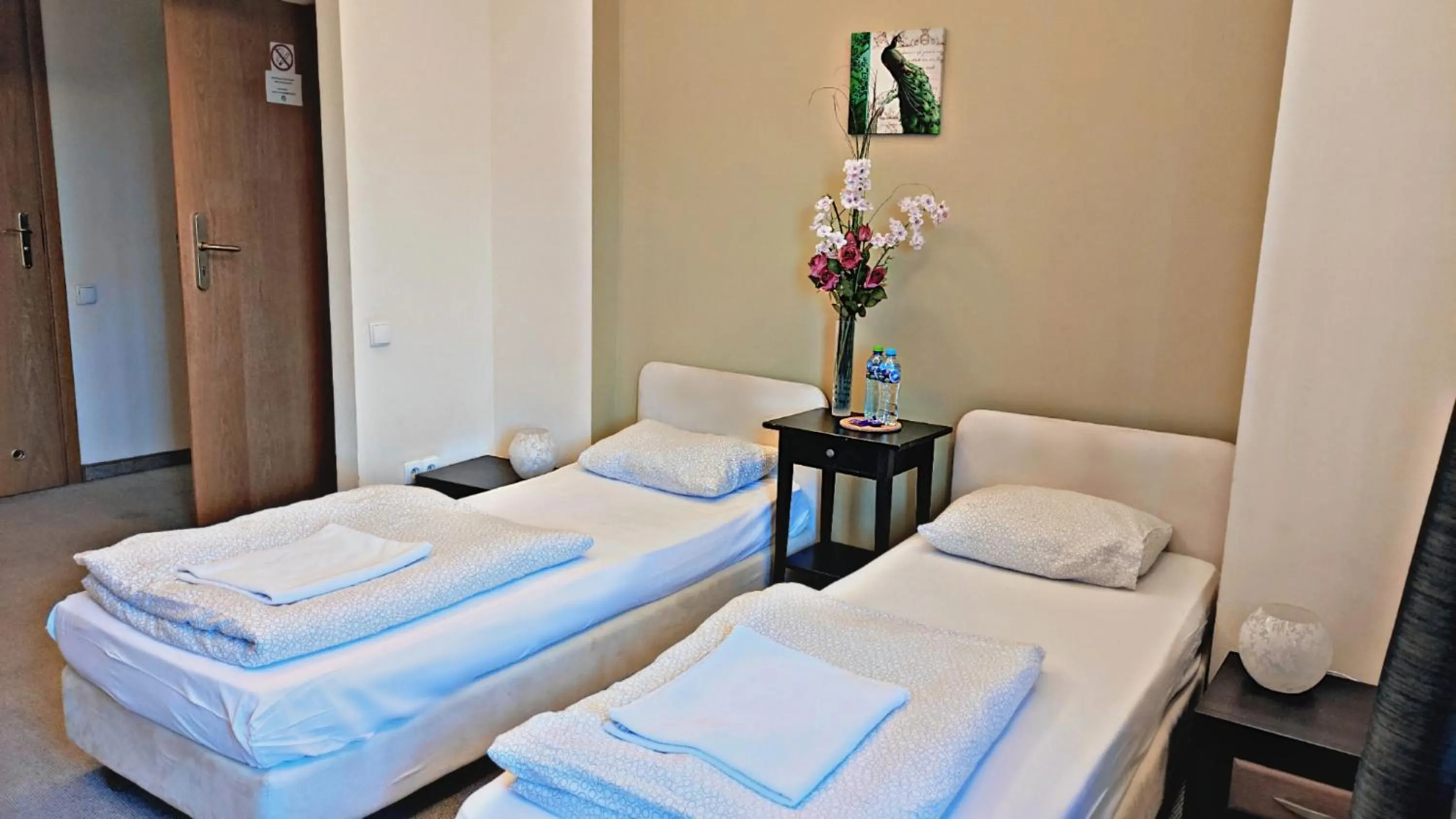 Bed in Helvetia Plus B&B - PRIVATE ROOMS and APARTMENTS