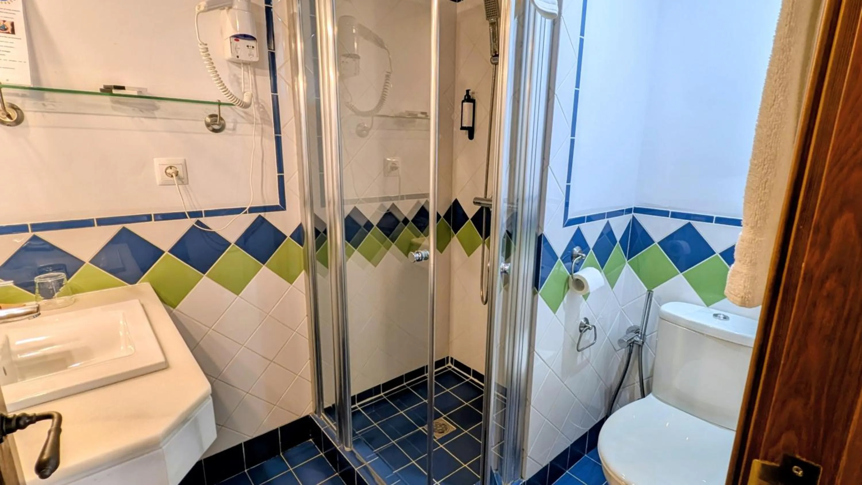 Apartamentos Alhambra