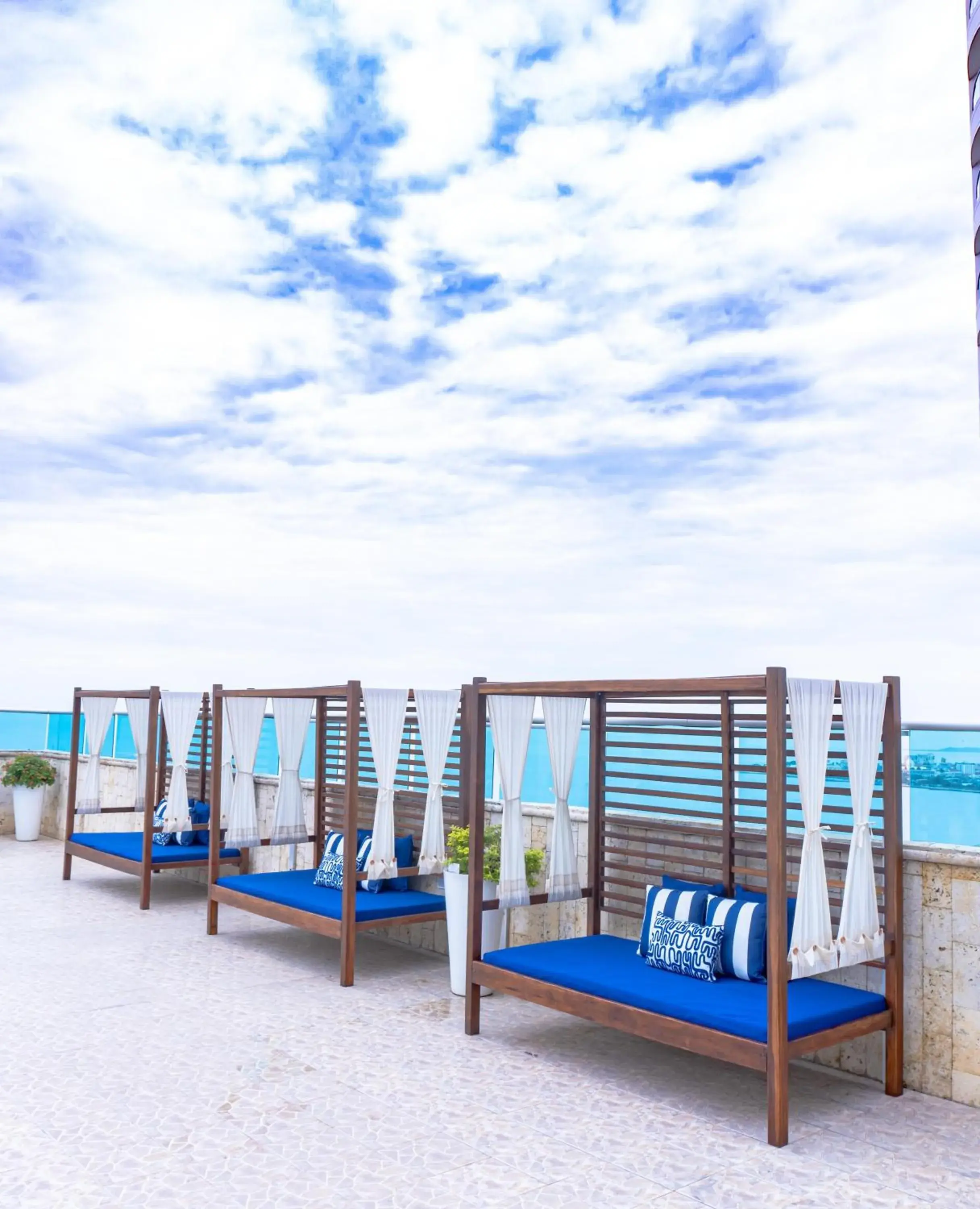 Swimming pool in Hotel Cartagena Plaza Swimming pool in Hotel Cartagena Plaza