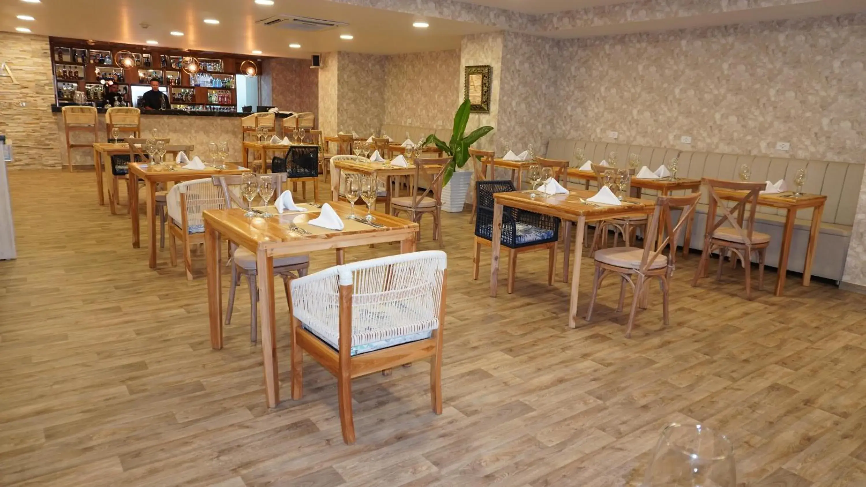 Restaurant/places to eat in Hotel Cartagena Plaza Restaurant/places to eat in Hotel Cartagena Plaza