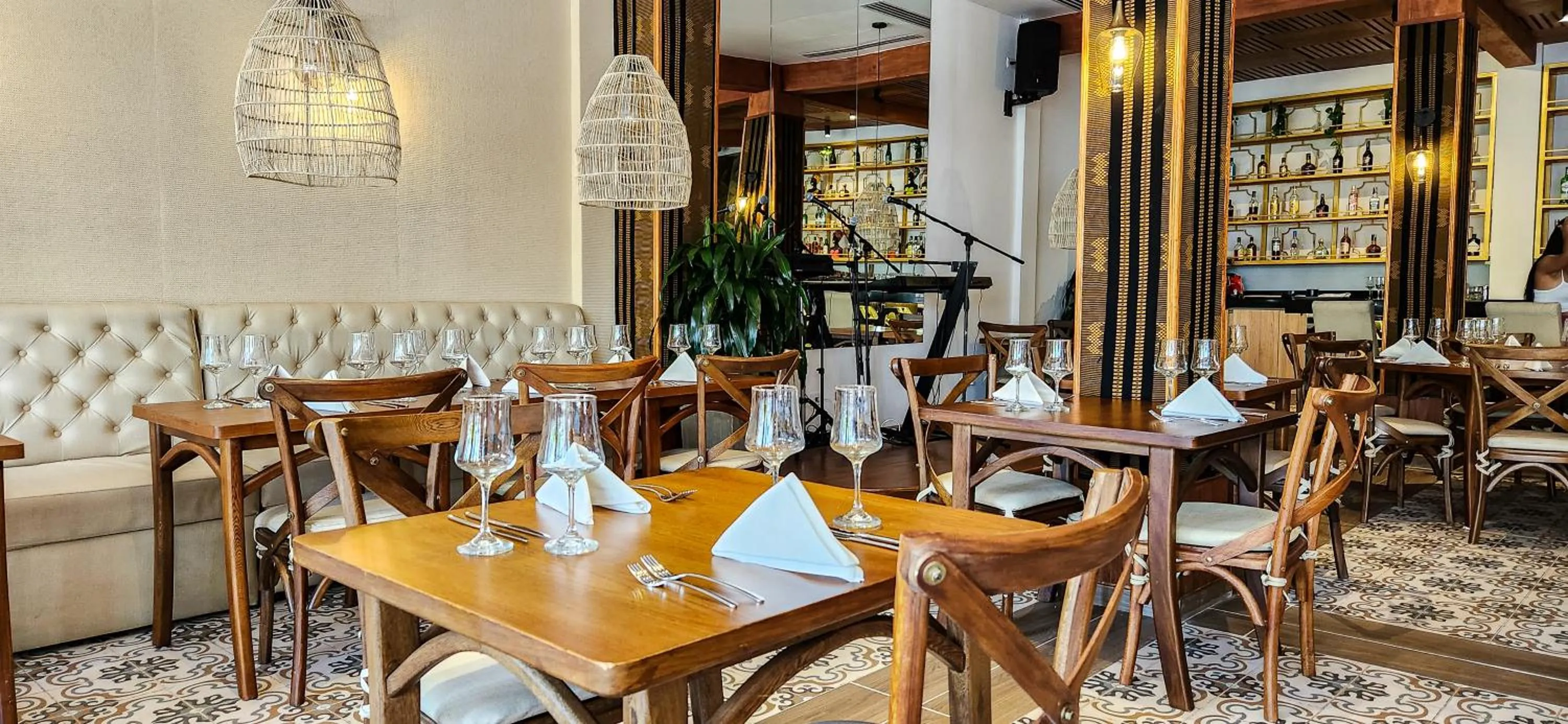 Restaurant/places to eat in Hotel Cartagena Plaza