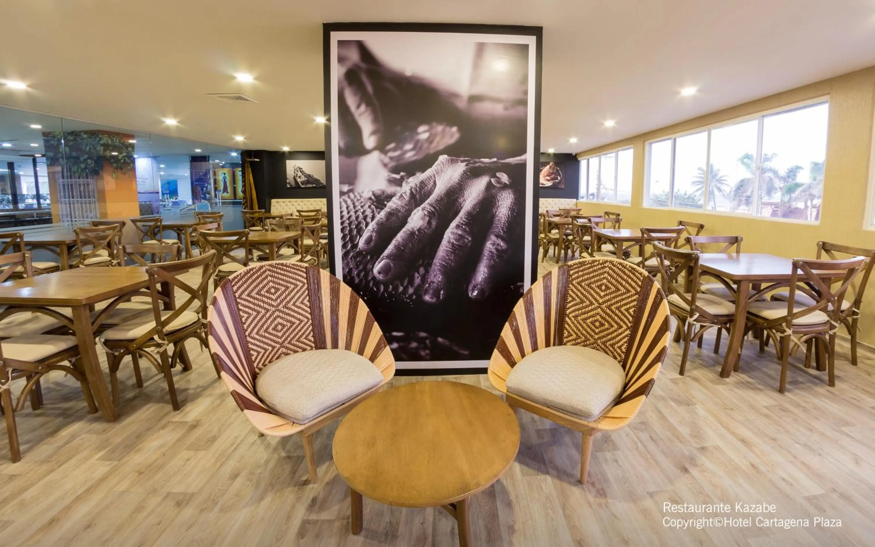 Restaurant/places to eat in Hotel Cartagena Plaza