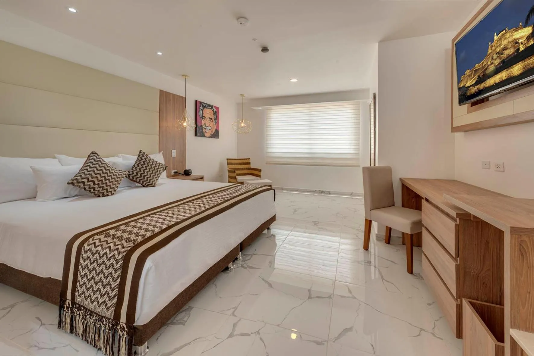 Photo of the whole room, Bed in Hotel Cartagena Plaza