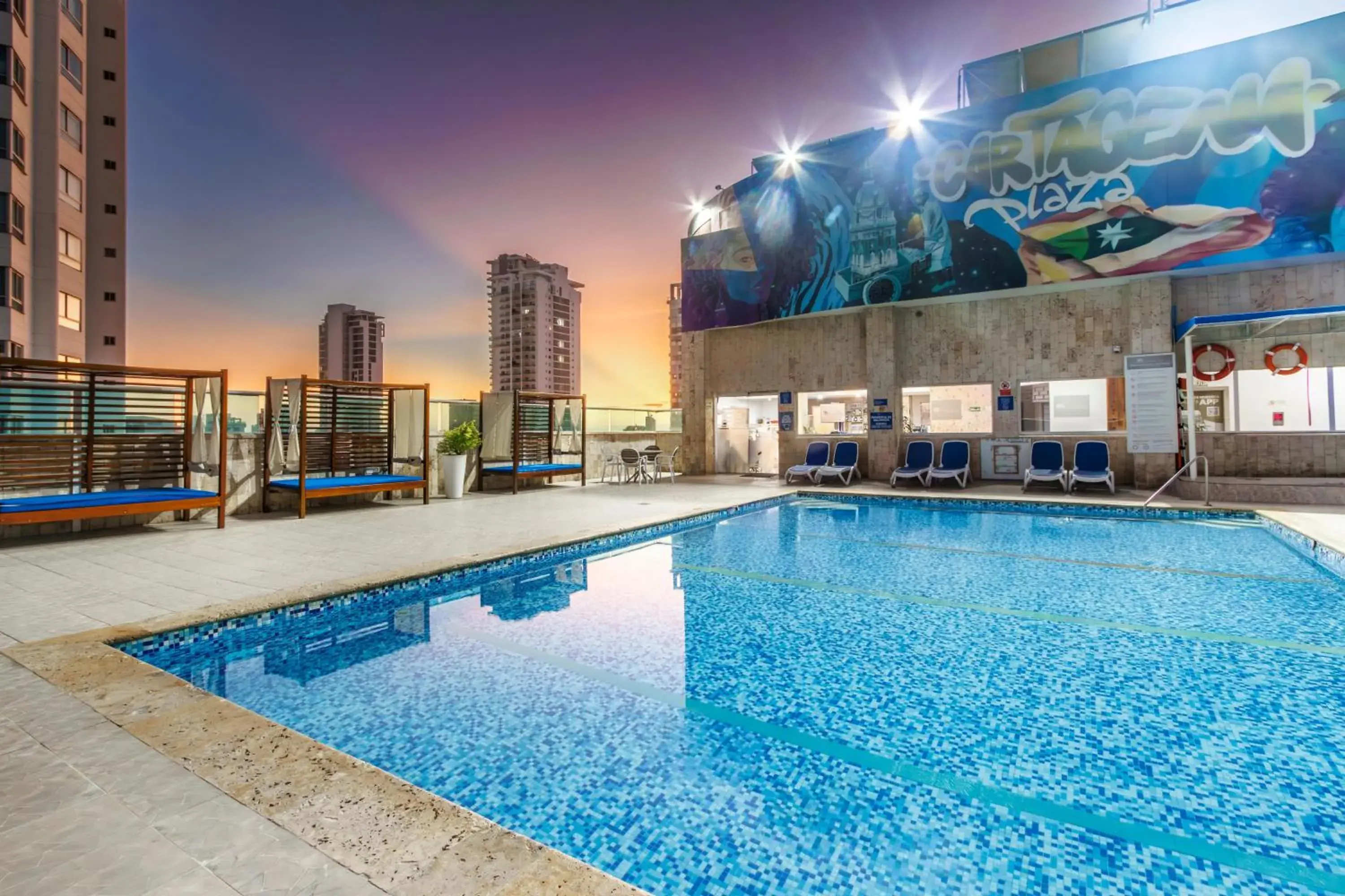 Swimming pool in Hotel Cartagena Plaza Swimming pool in Hotel Cartagena Plaza