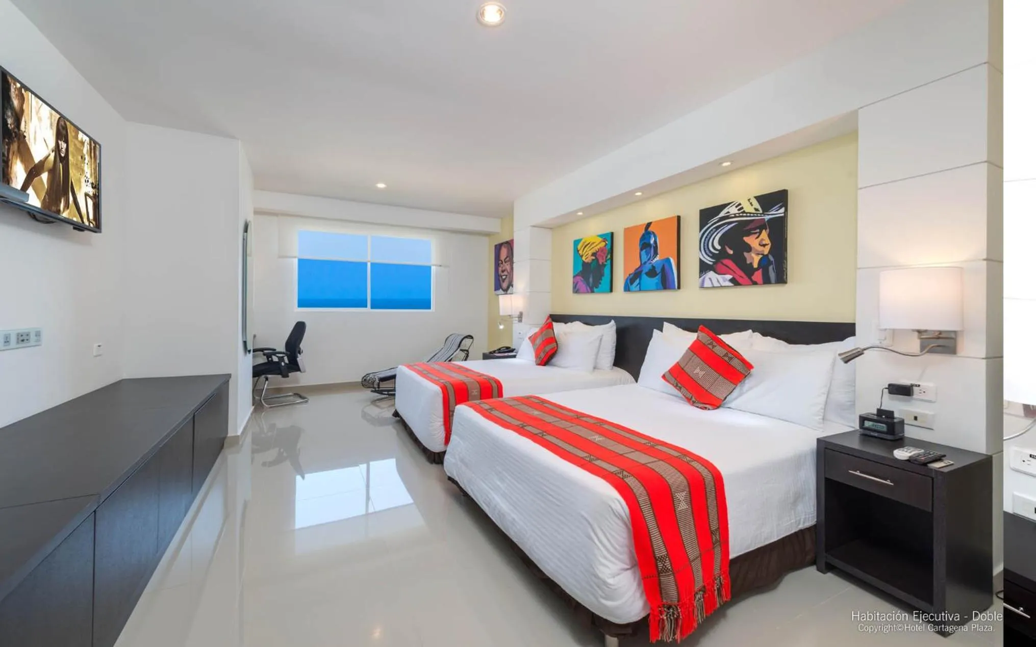 Photo of the whole room, Bed in Hotel Cartagena Plaza