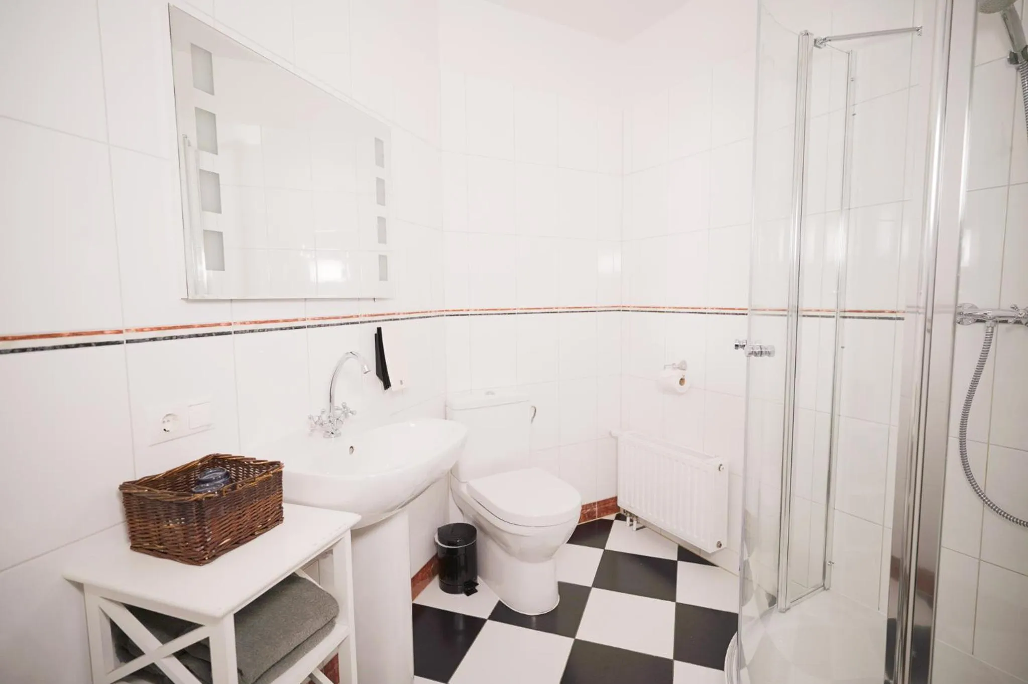 Bathroom in Karlamuiza Country Hotel