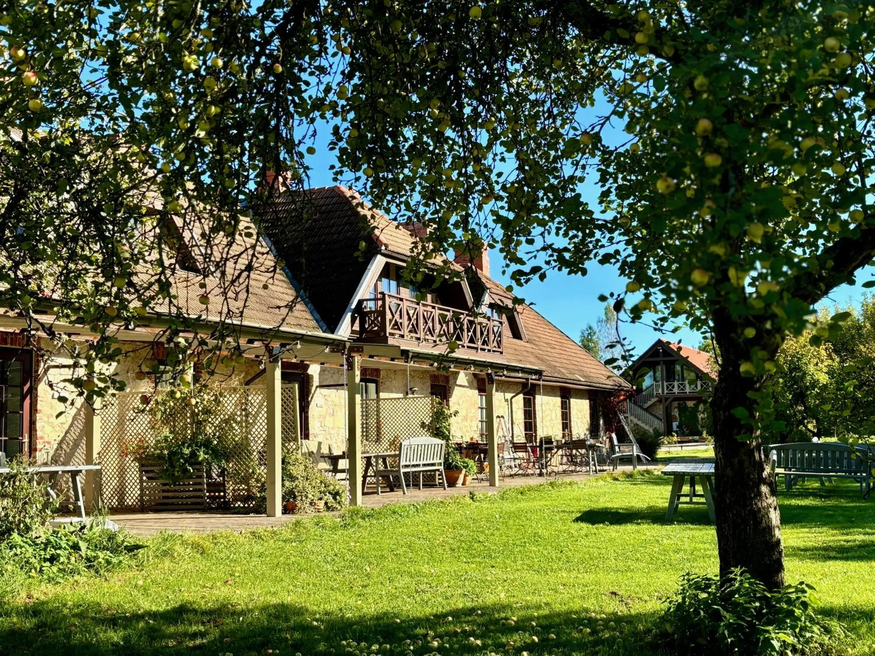 Property building in Karlamuiza Country Hotel Property building in Karlamuiza Country Hotel