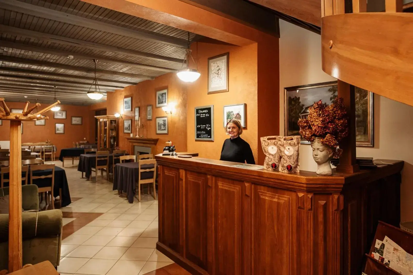 Restaurant/places to eat in Karlamuiza Country Hotel Restaurant/places to eat in Karlamuiza Country Hotel