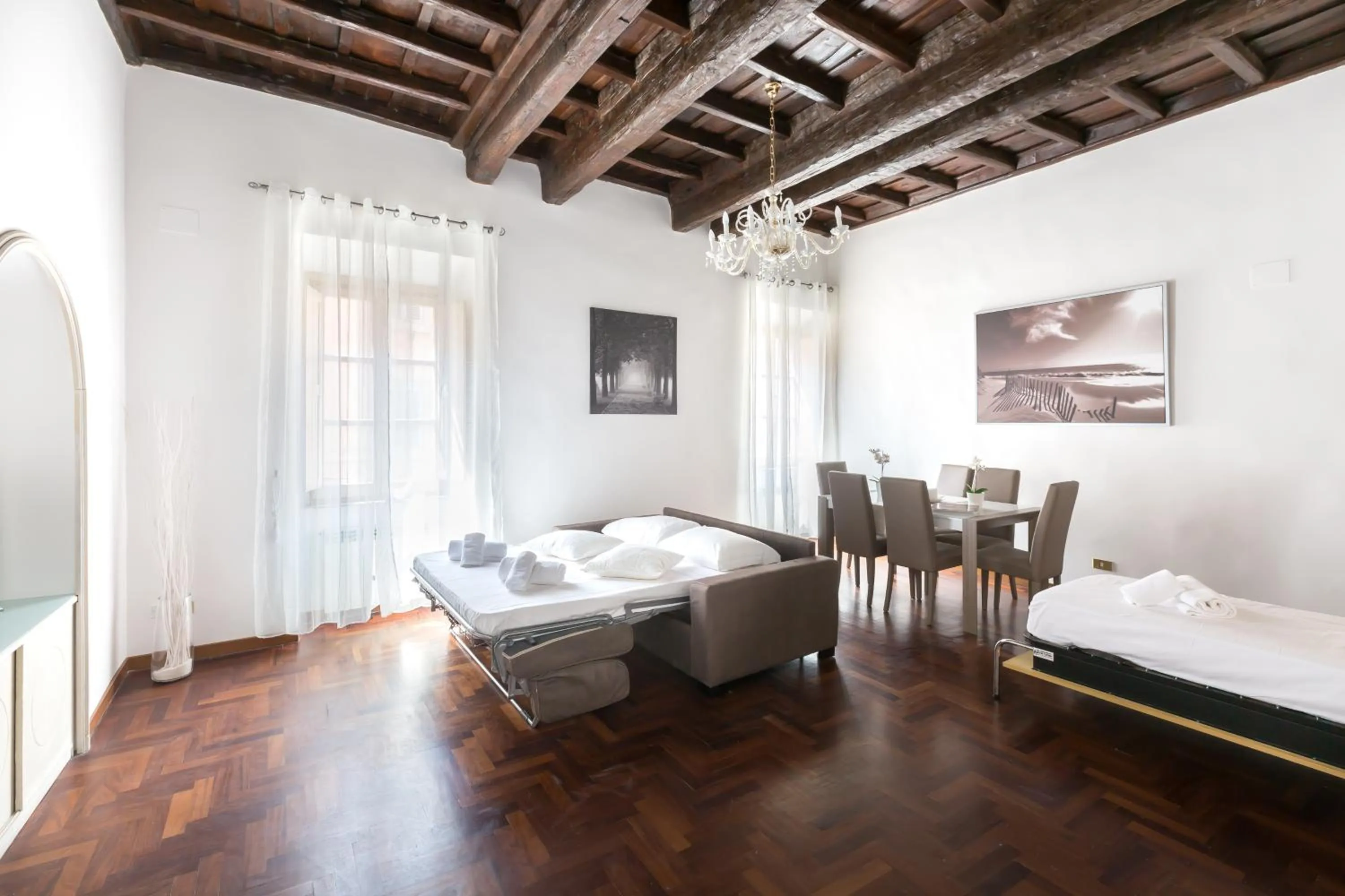 Living room, Bed in A World Aparts - 143 Sistina