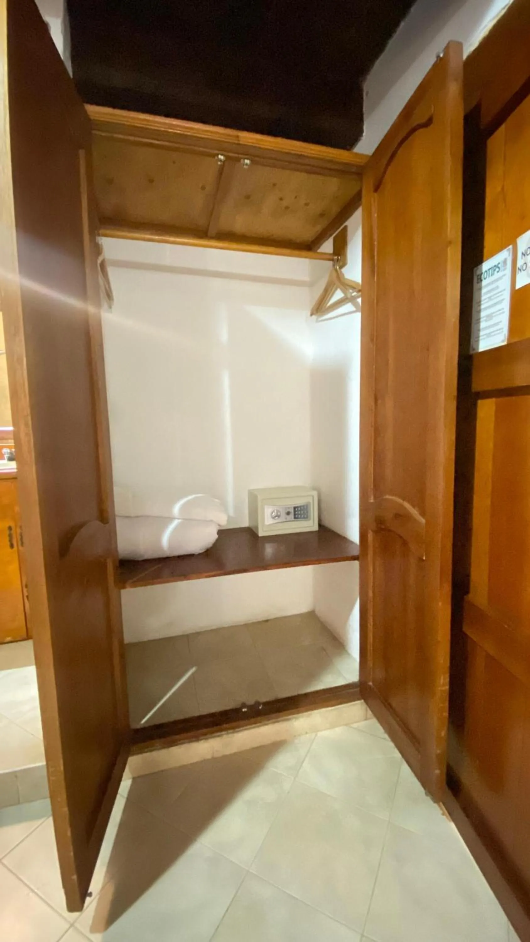 safe, Bed in Hotel Don Pedro De Heredia