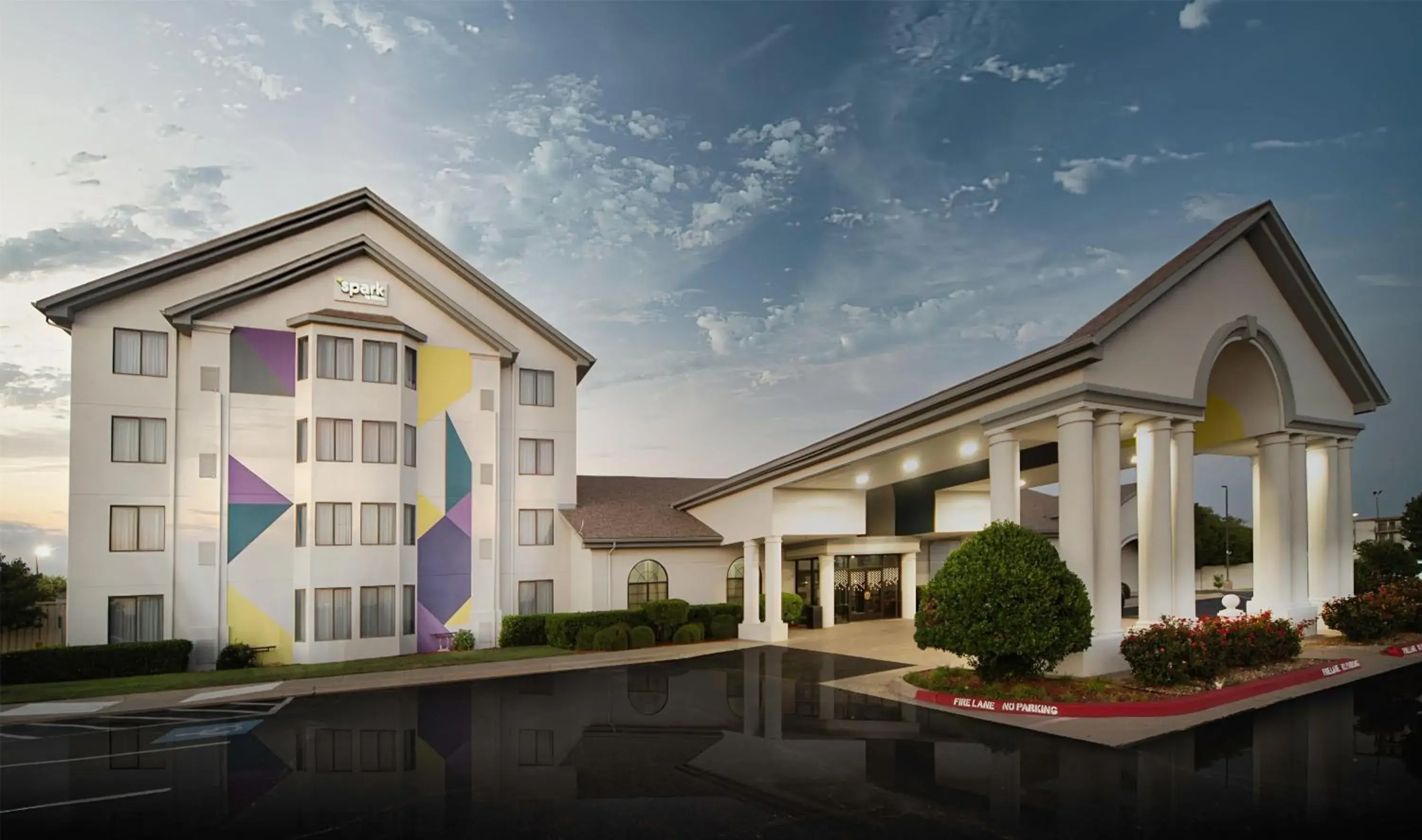 Property building in Spark by Hilton Amarillo East Property building in Spark by Hilton Amarillo East