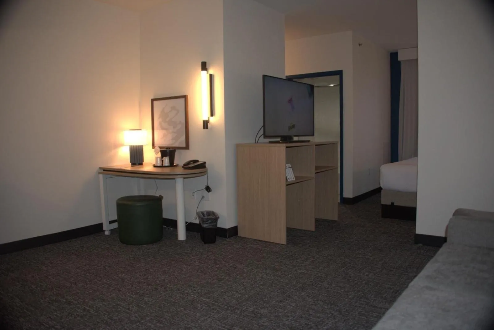 Bed in Ashmore Inn and Suites Amarillo