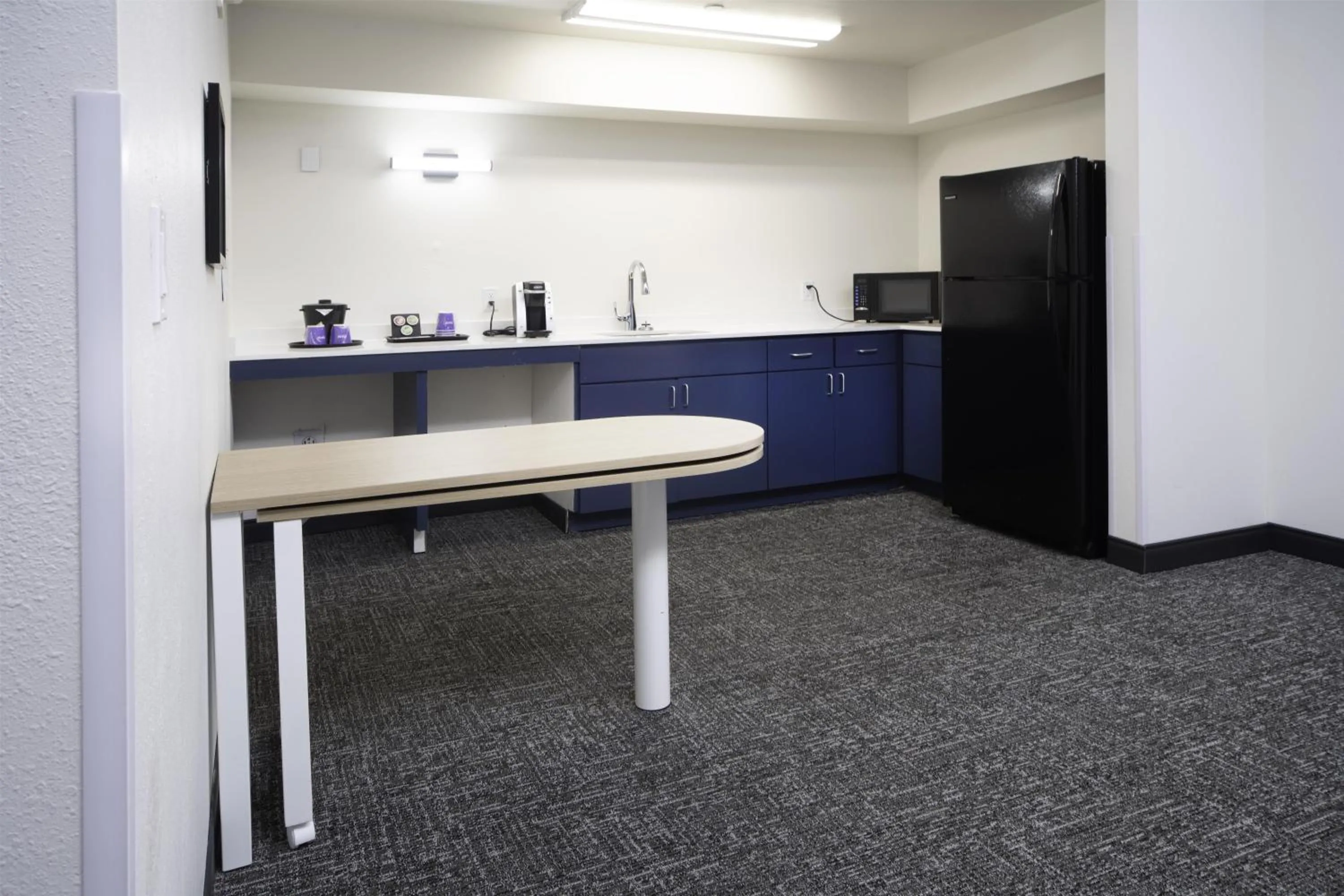 Kitchen or kitchenette in Spark by Hilton Amarillo East