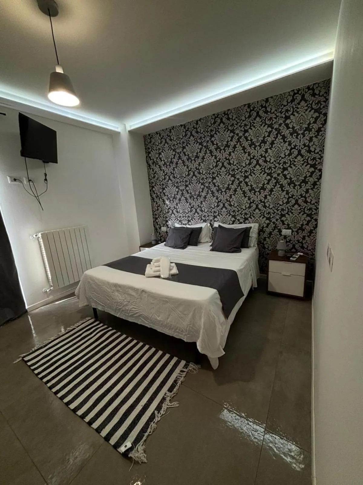 Bedroom, Bed in Conte Durini Apartments & Rooms