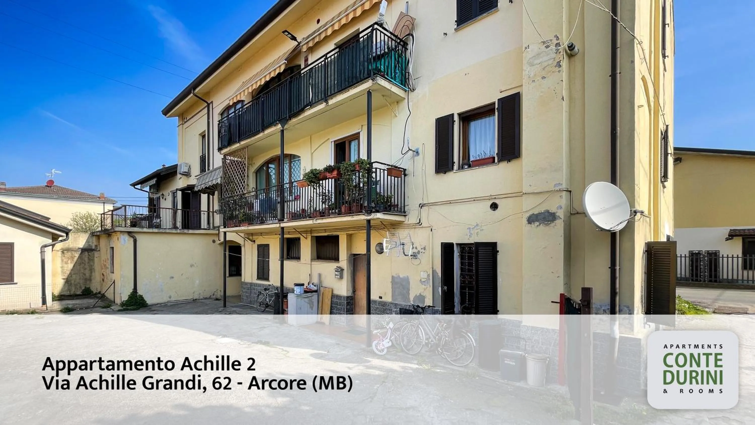 Property building in Conte Durini Apartments & Rooms