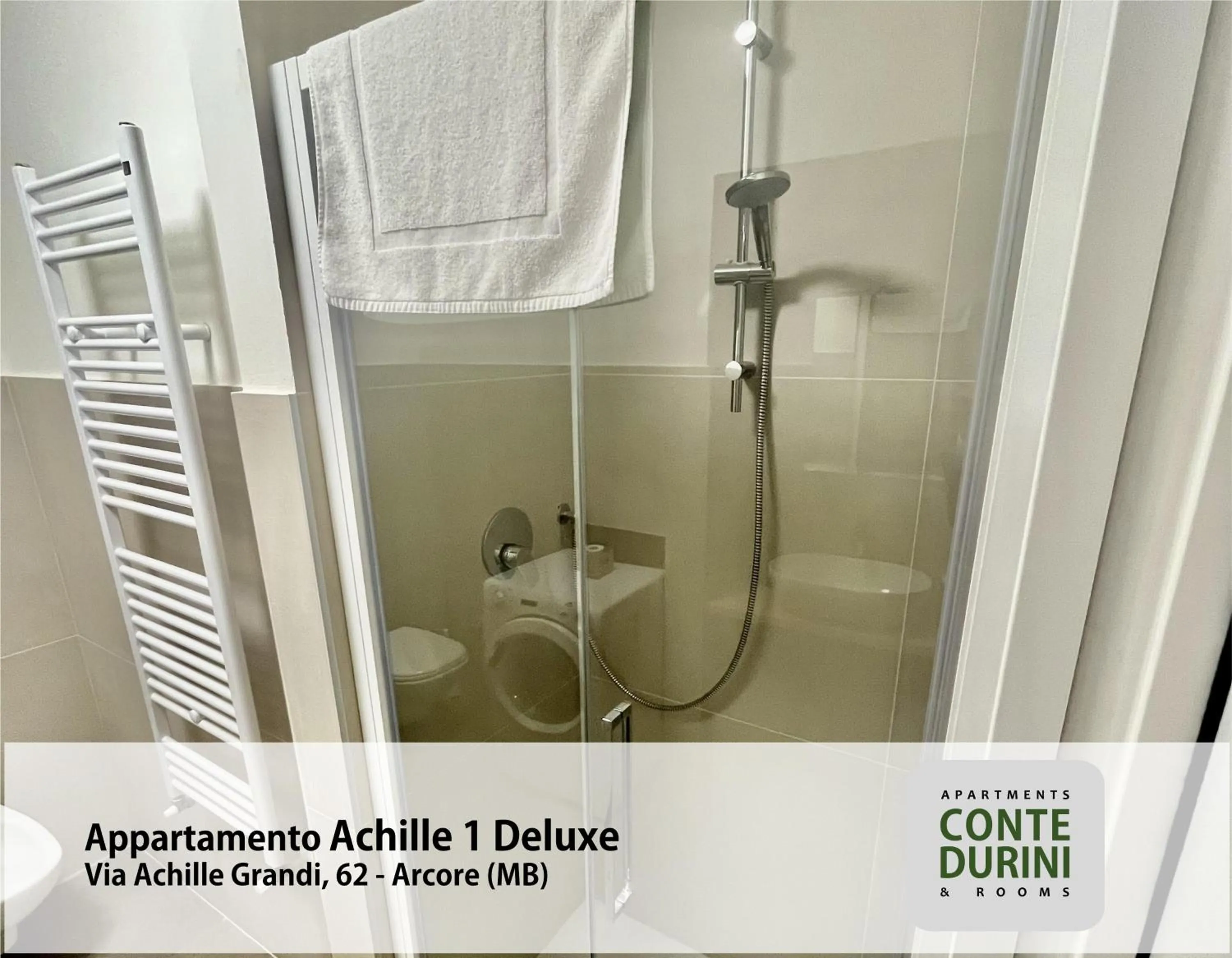 Shower in Conte Durini Apartments & Rooms