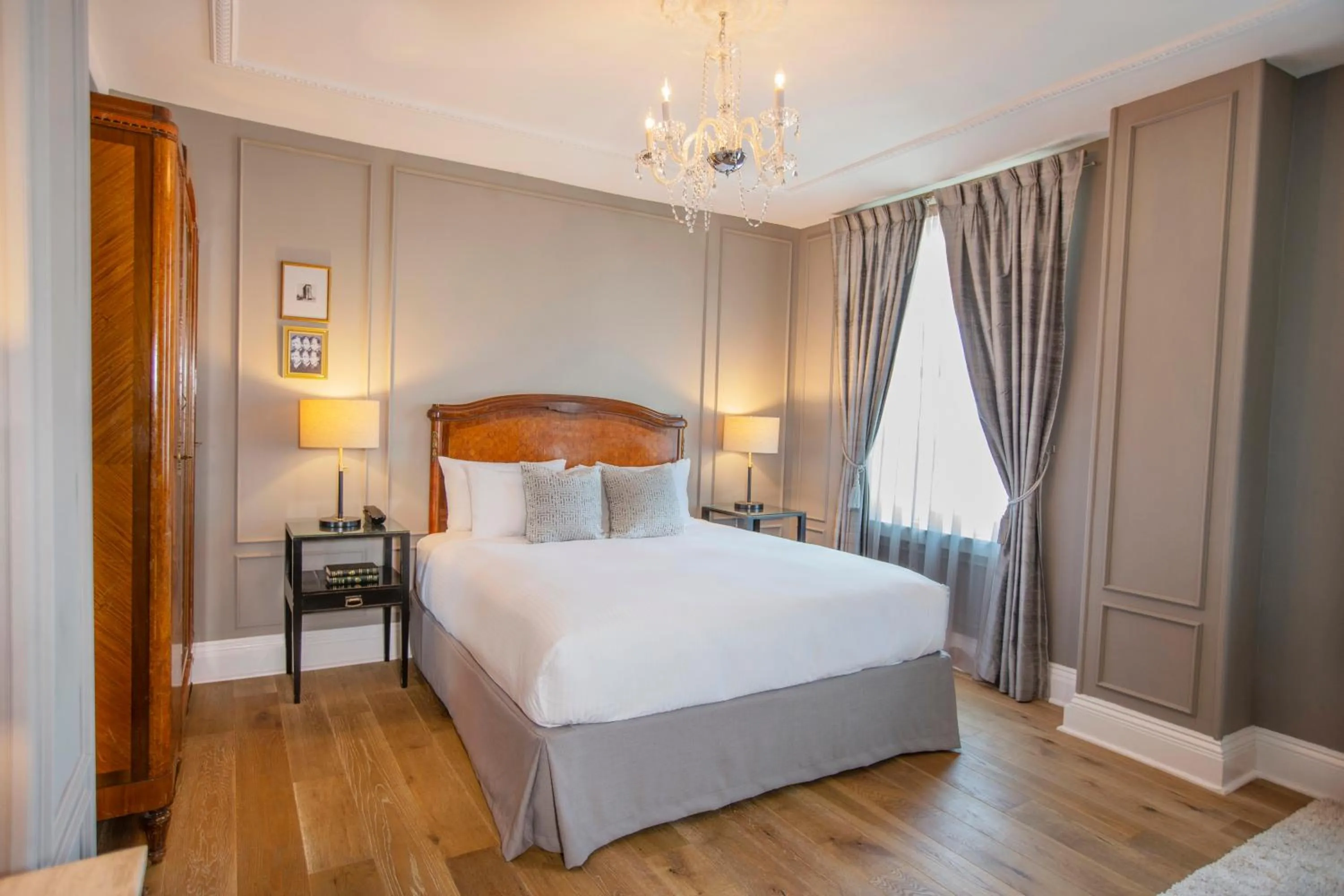 Bedroom, Bed in The Culver Hotel