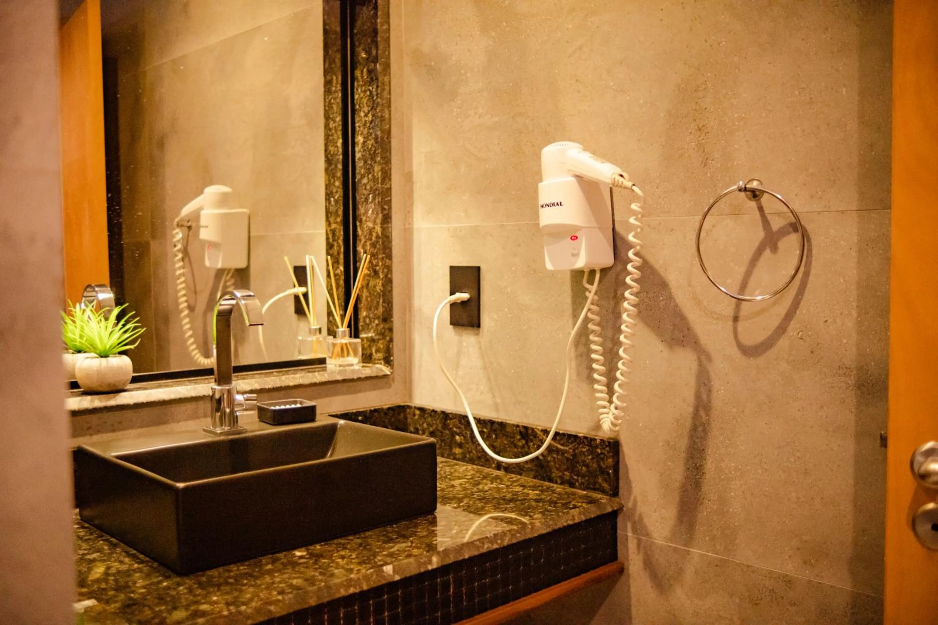 Bathroom in Pousada da Torre