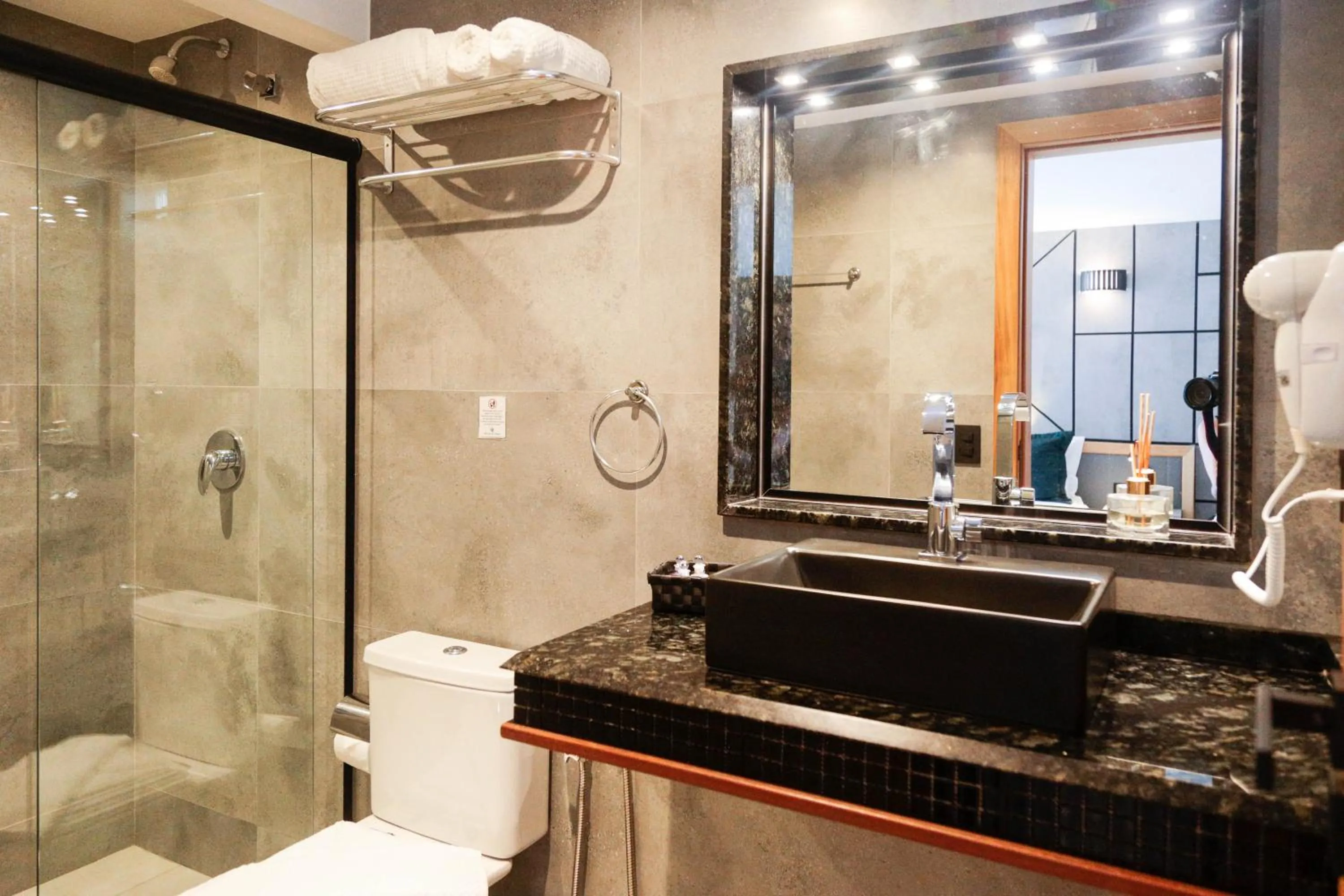 Shower in Pousada da Torre