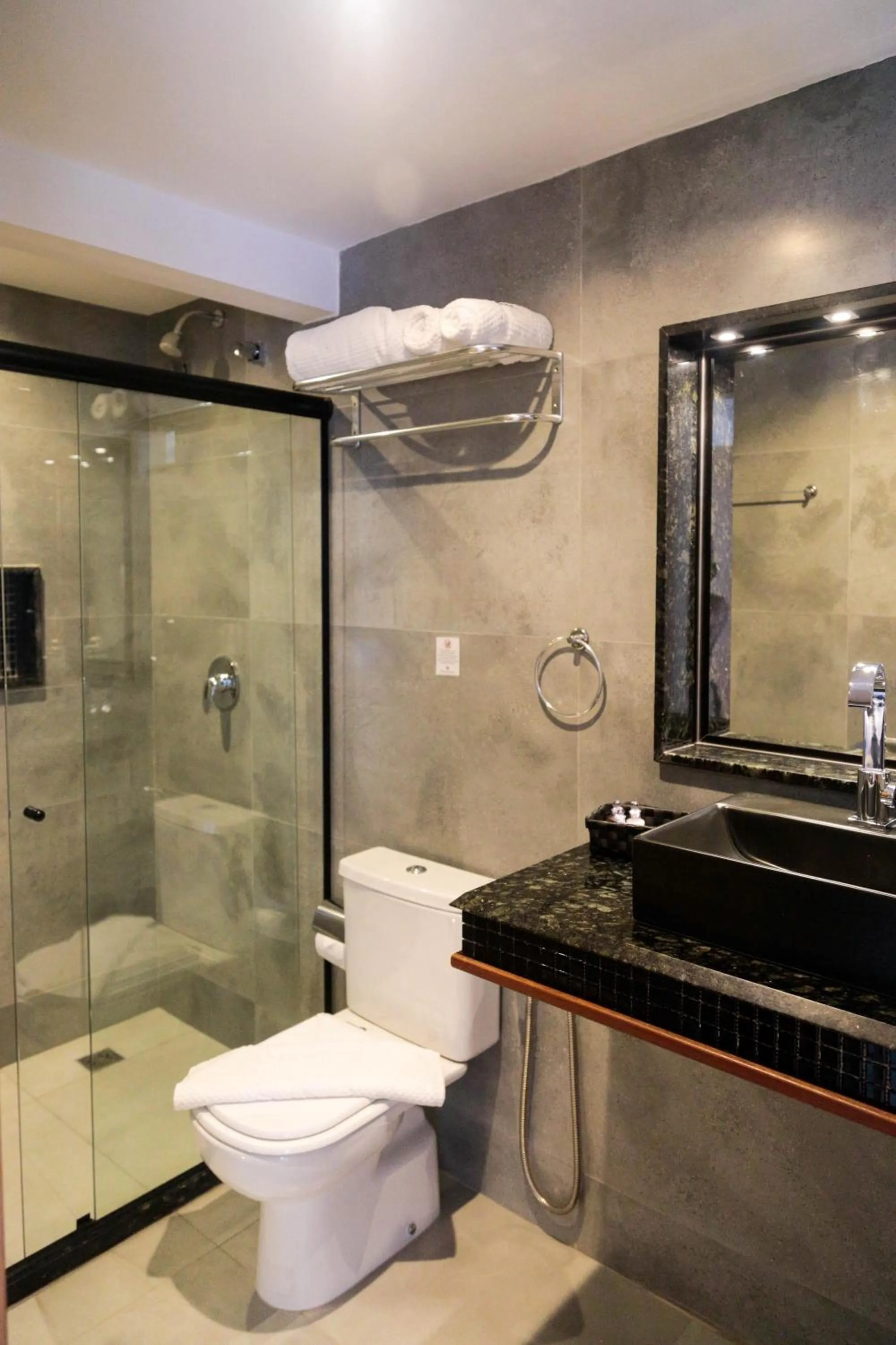 Shower in Pousada da Torre