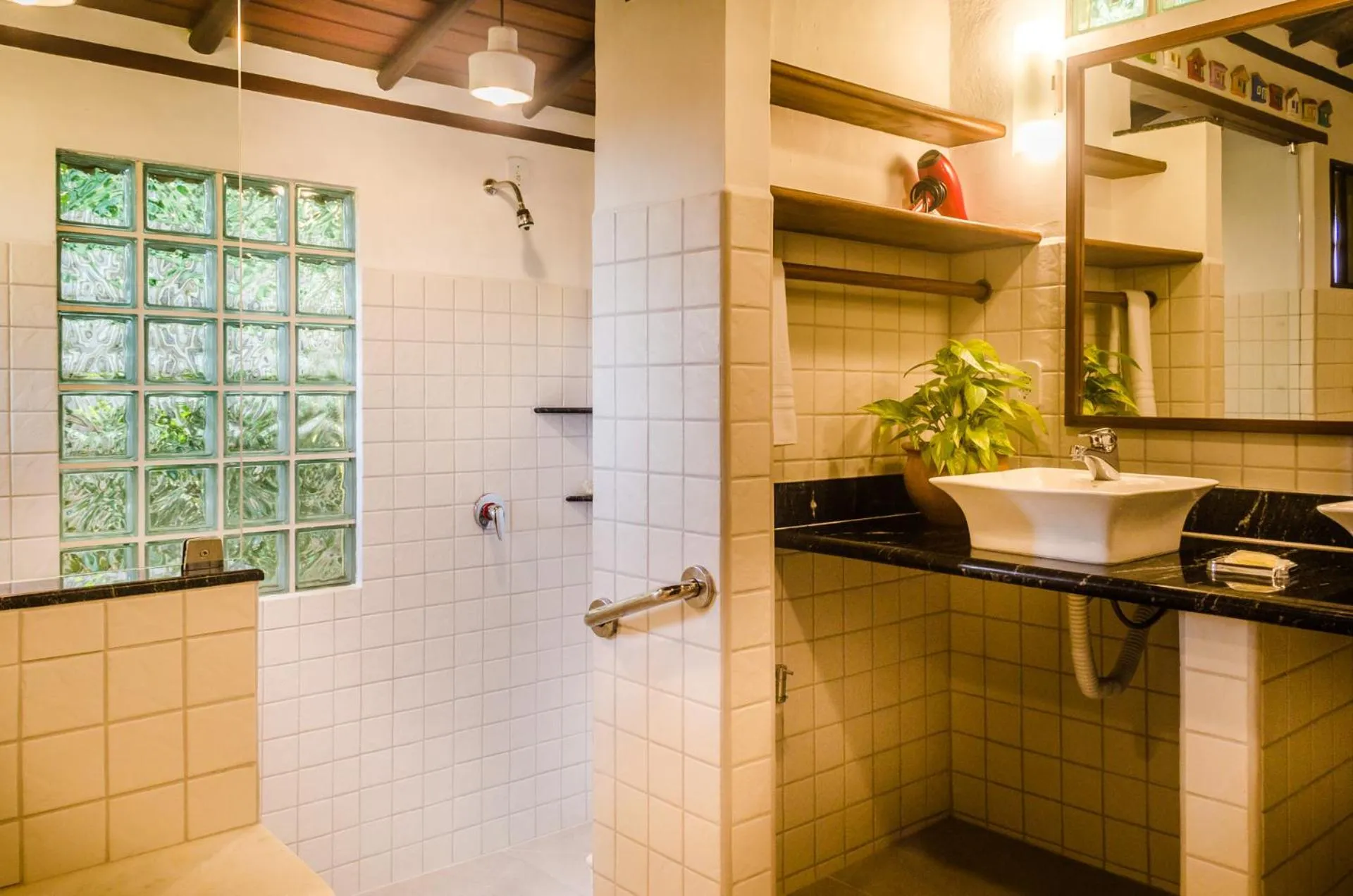 Bathroom in Pousada Mundo Verde