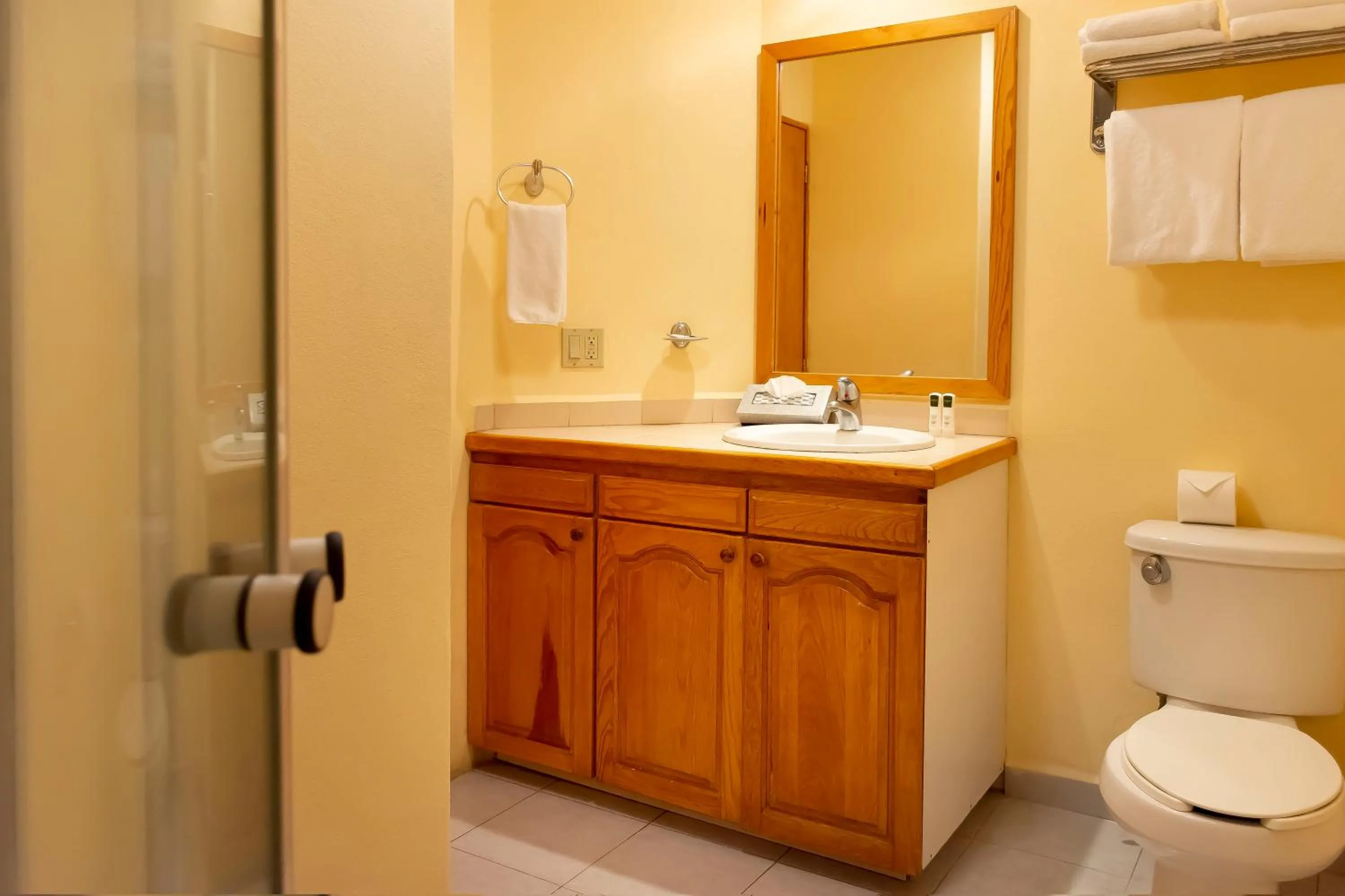 Bathroom in Hotel Santa Fe Loreto by Villa Group