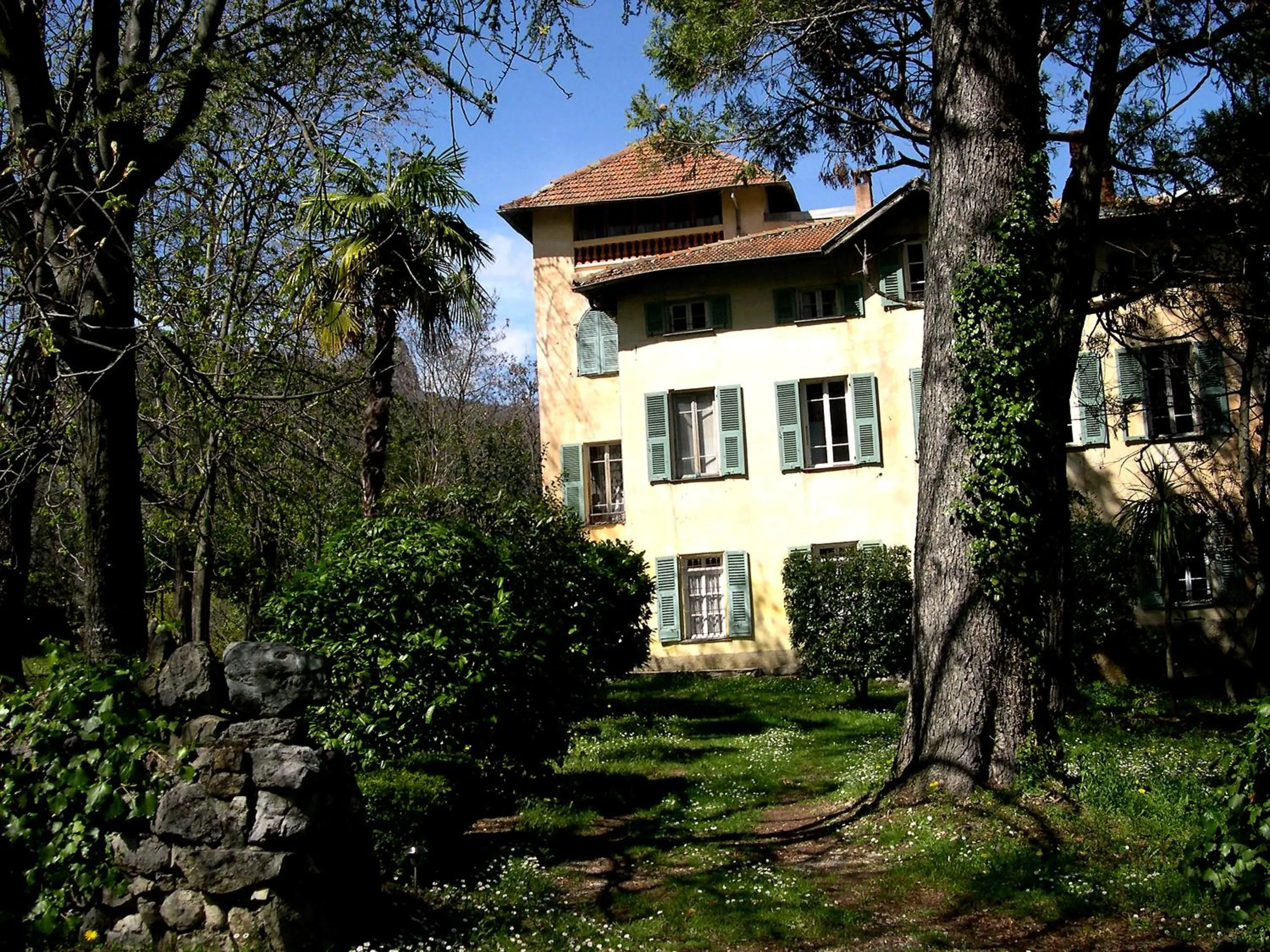 Property building in Domaine du Paraïs B&B