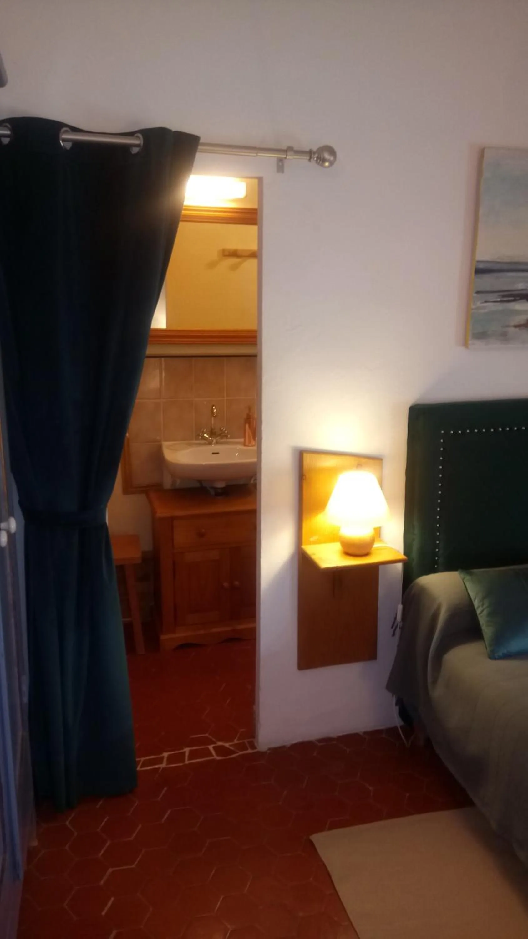 Bedroom in Domaine du Paraïs B&B