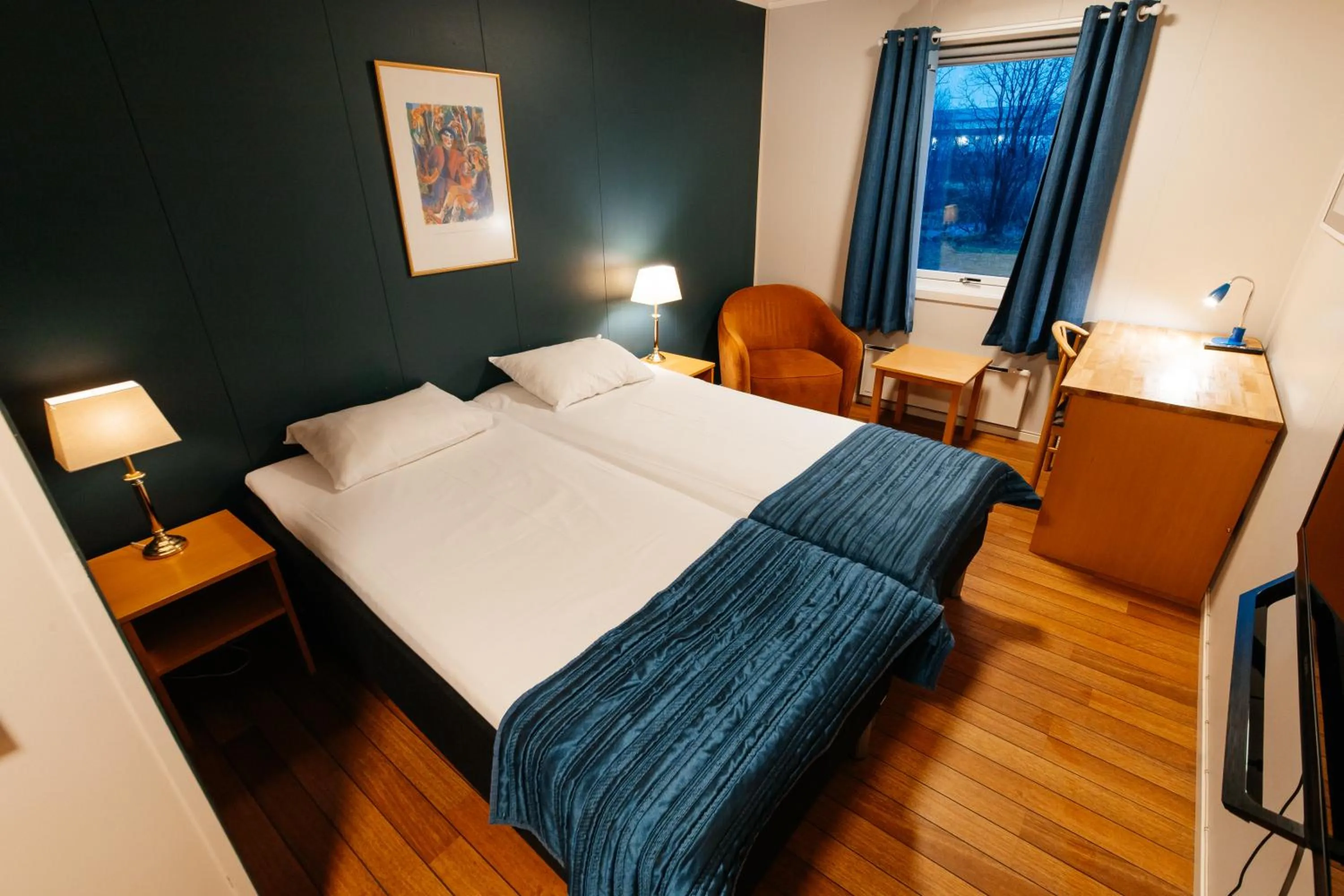 Bed in Myre Kysthotell