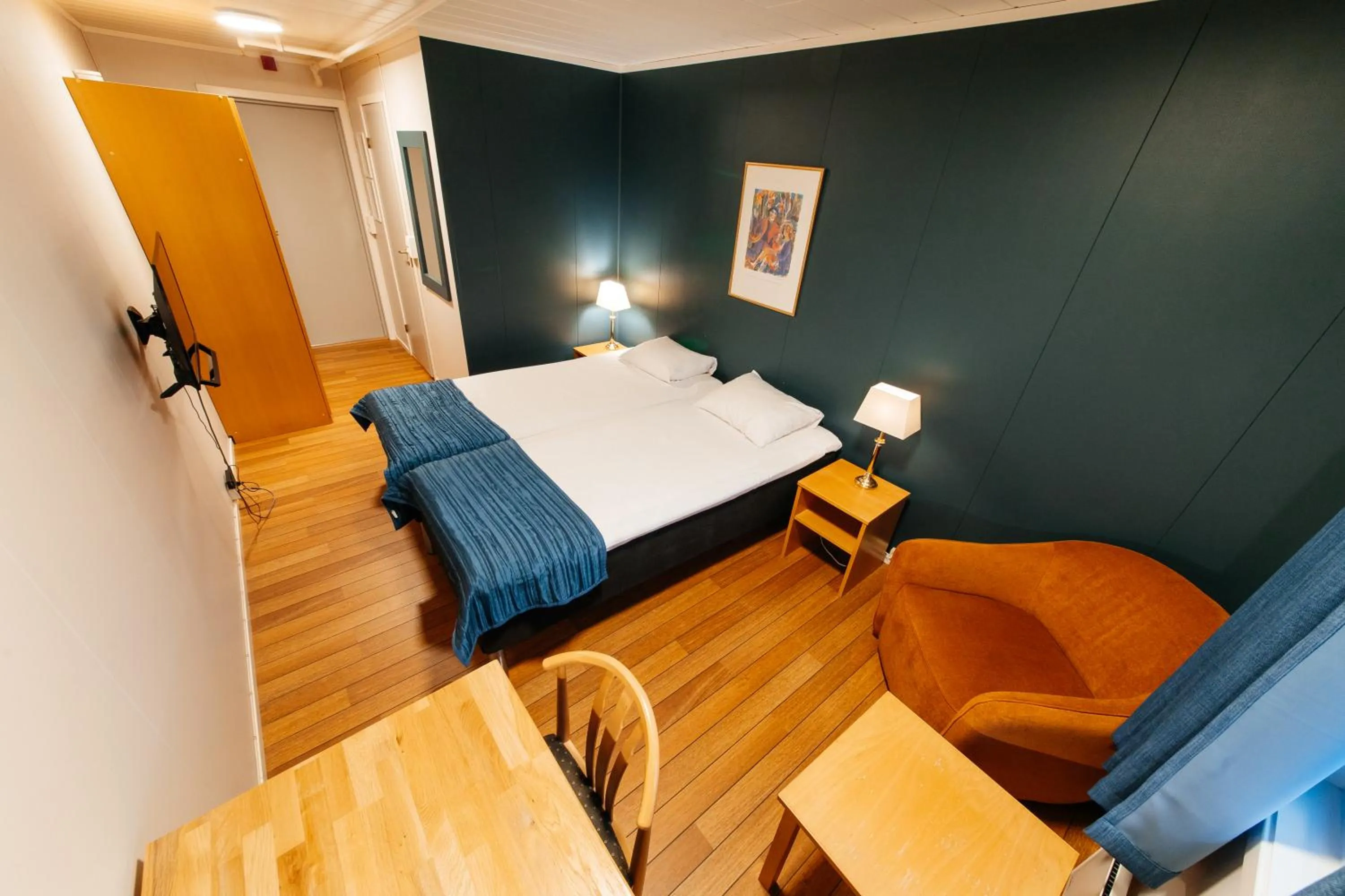 Bed in Myre Kysthotell