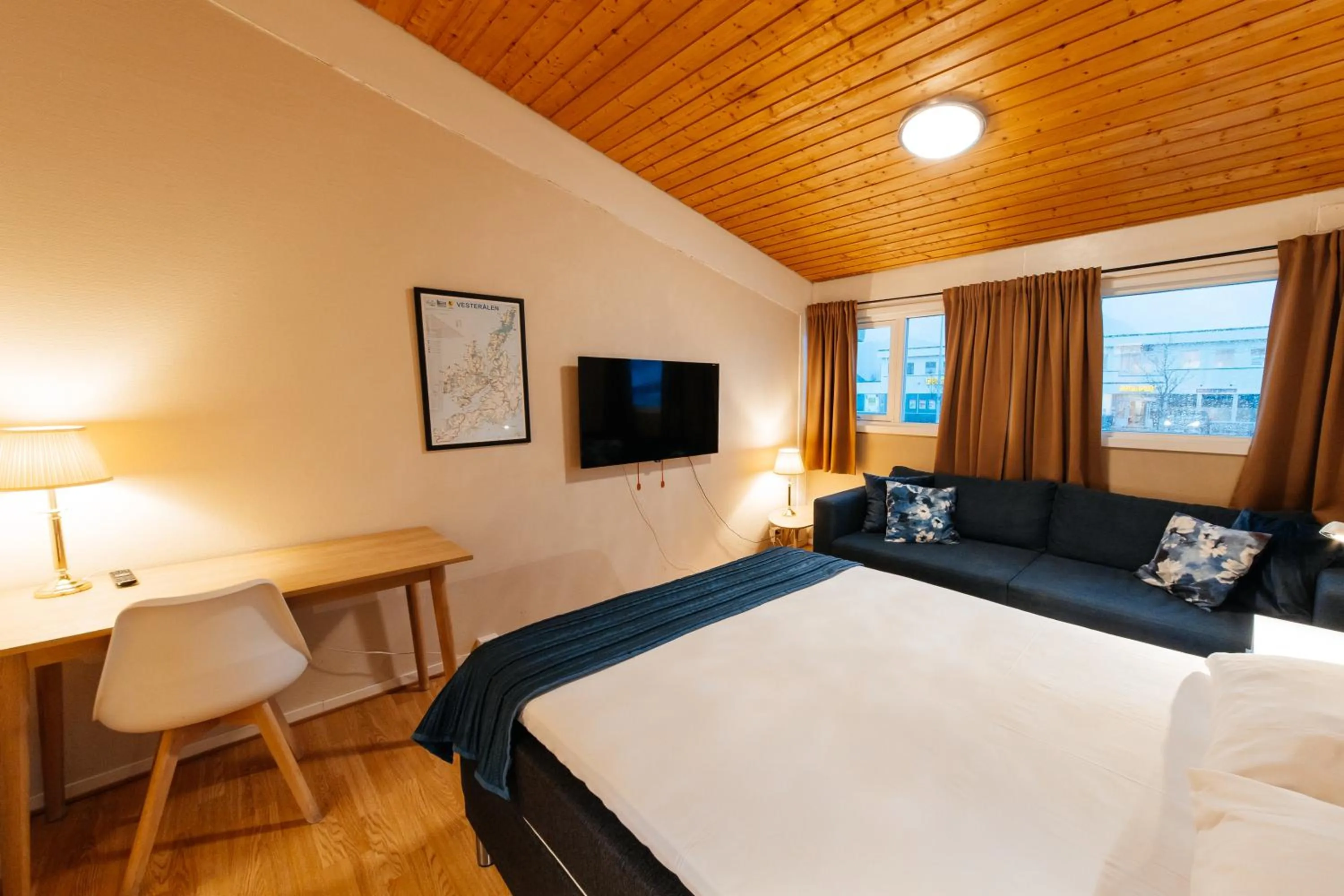 Bed in Myre Kysthotell