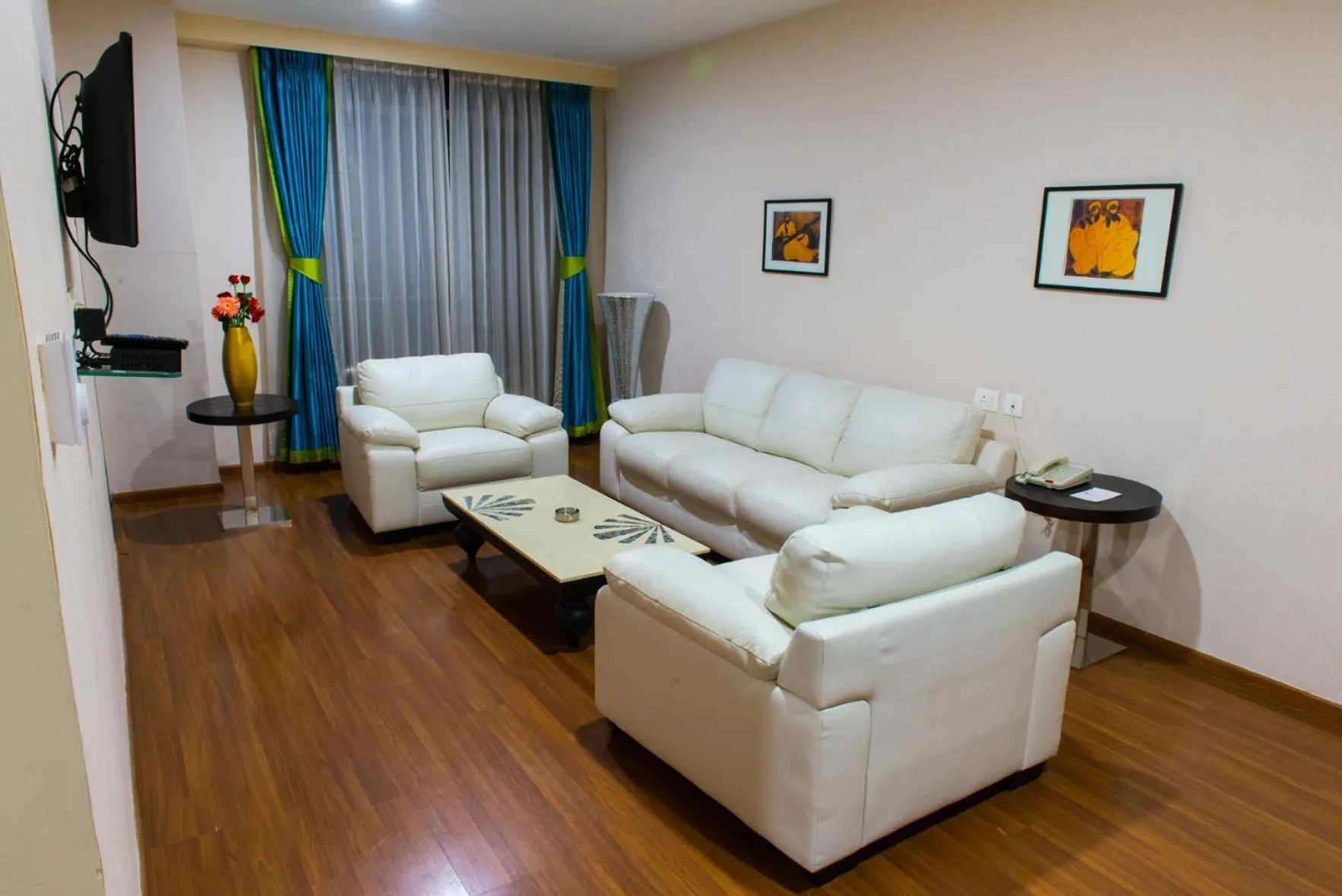 Living room in Sonotel Hotels & Resorts Pvt Ltd