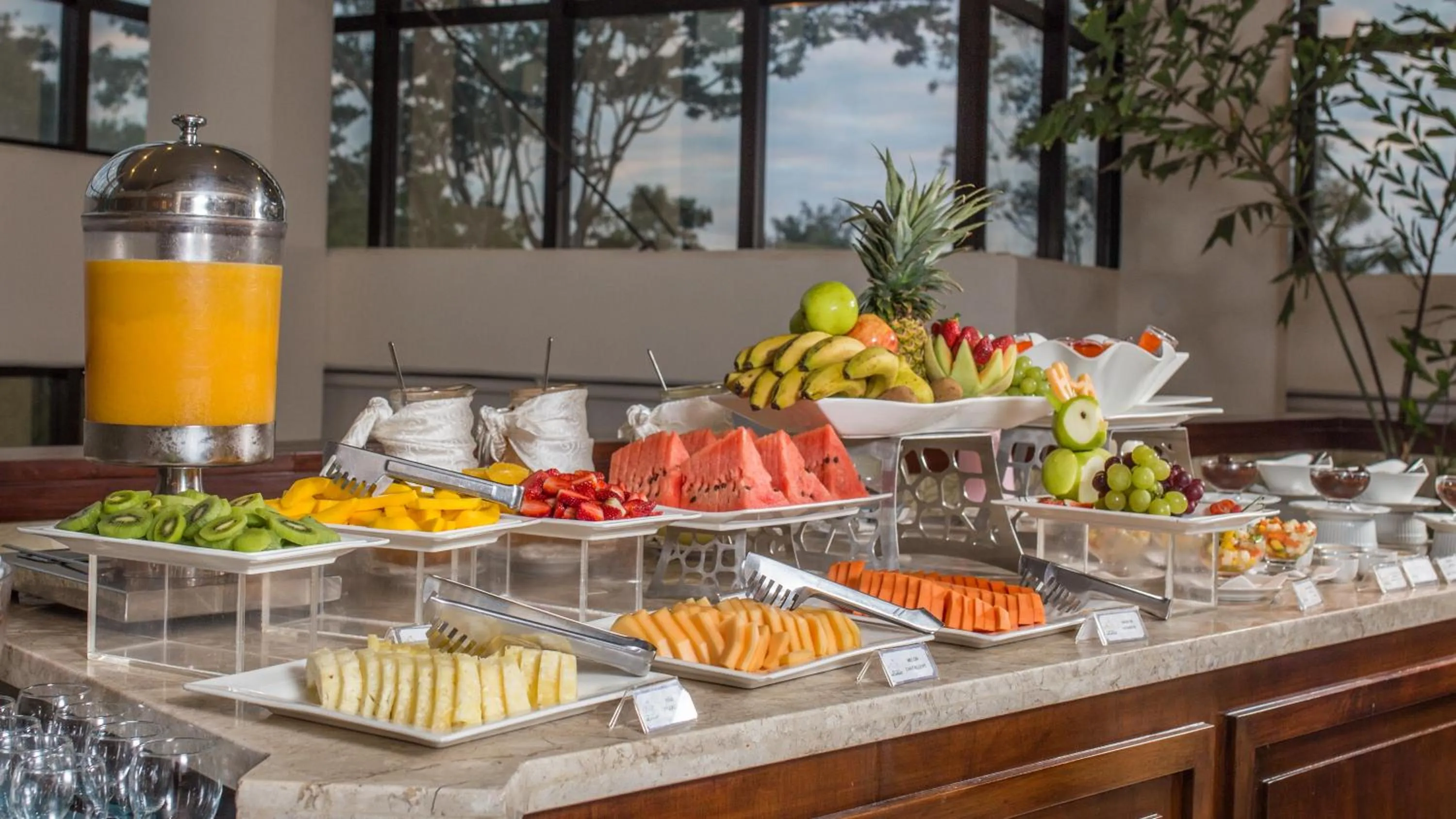 Restaurant/places to eat in Hotel Casino Acaray