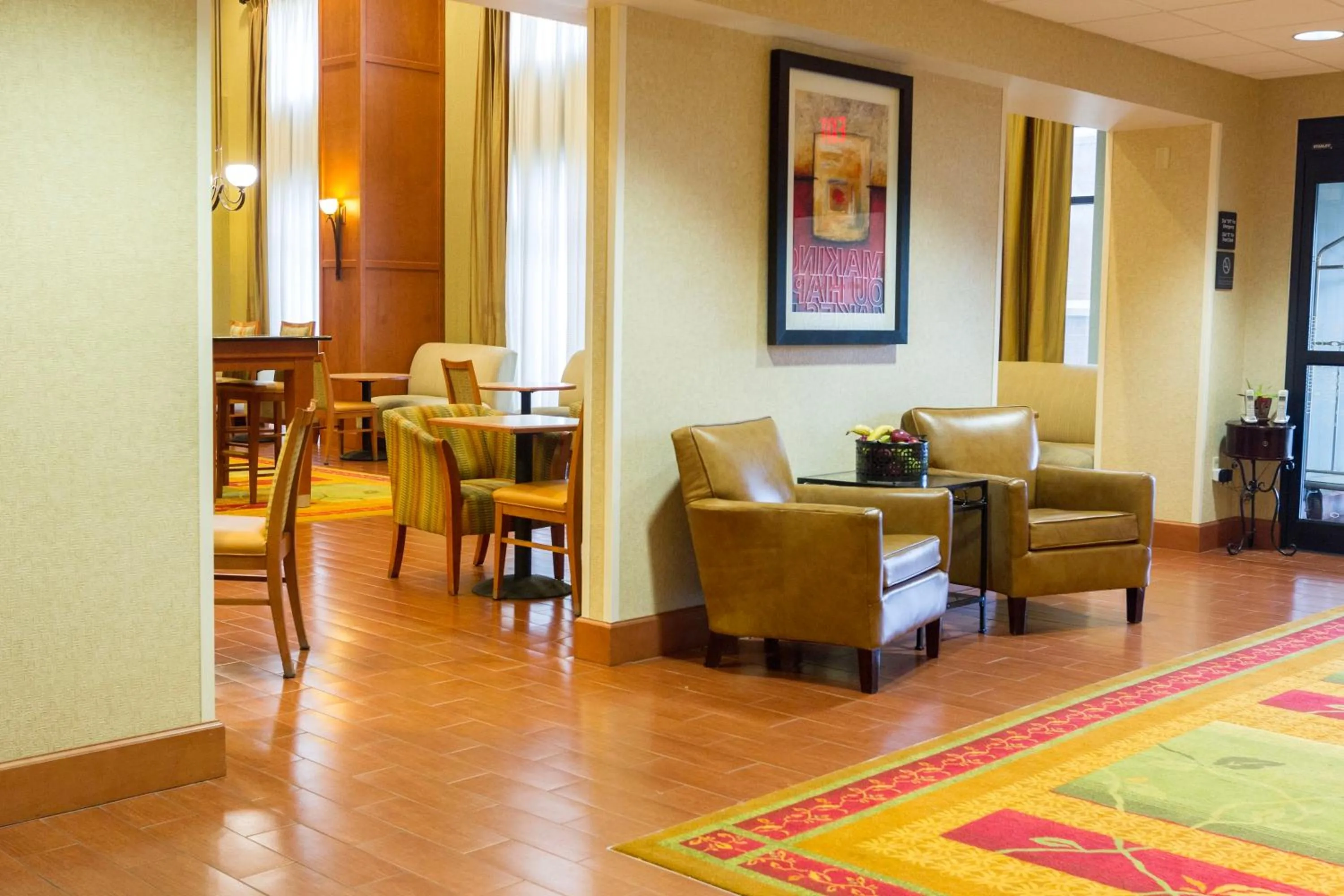 Seating area in Hampton Inn & Suites Radcliff/Fort Knox