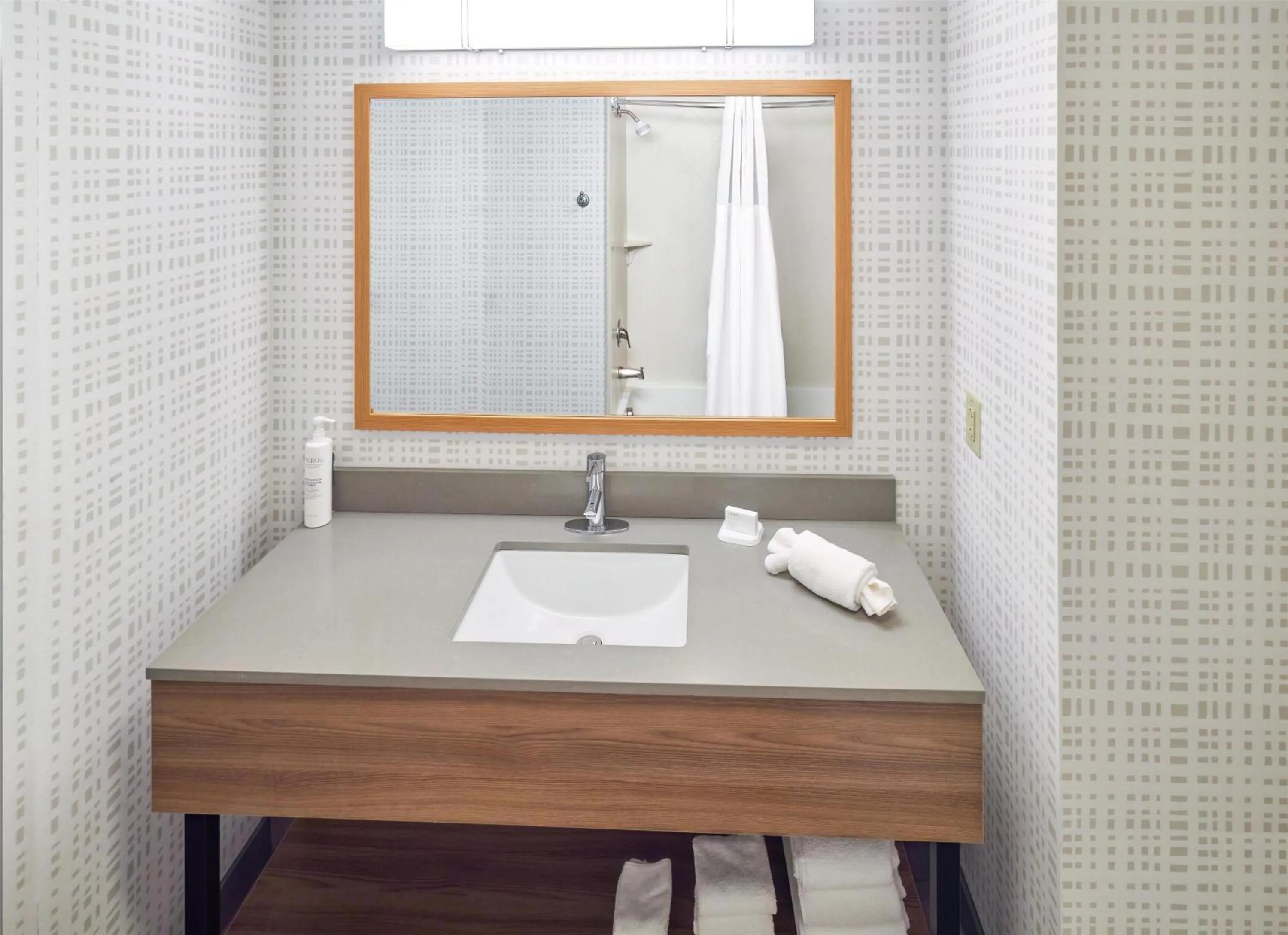 Bathroom in Hampton Inn & Suites Radcliff/Fort Knox