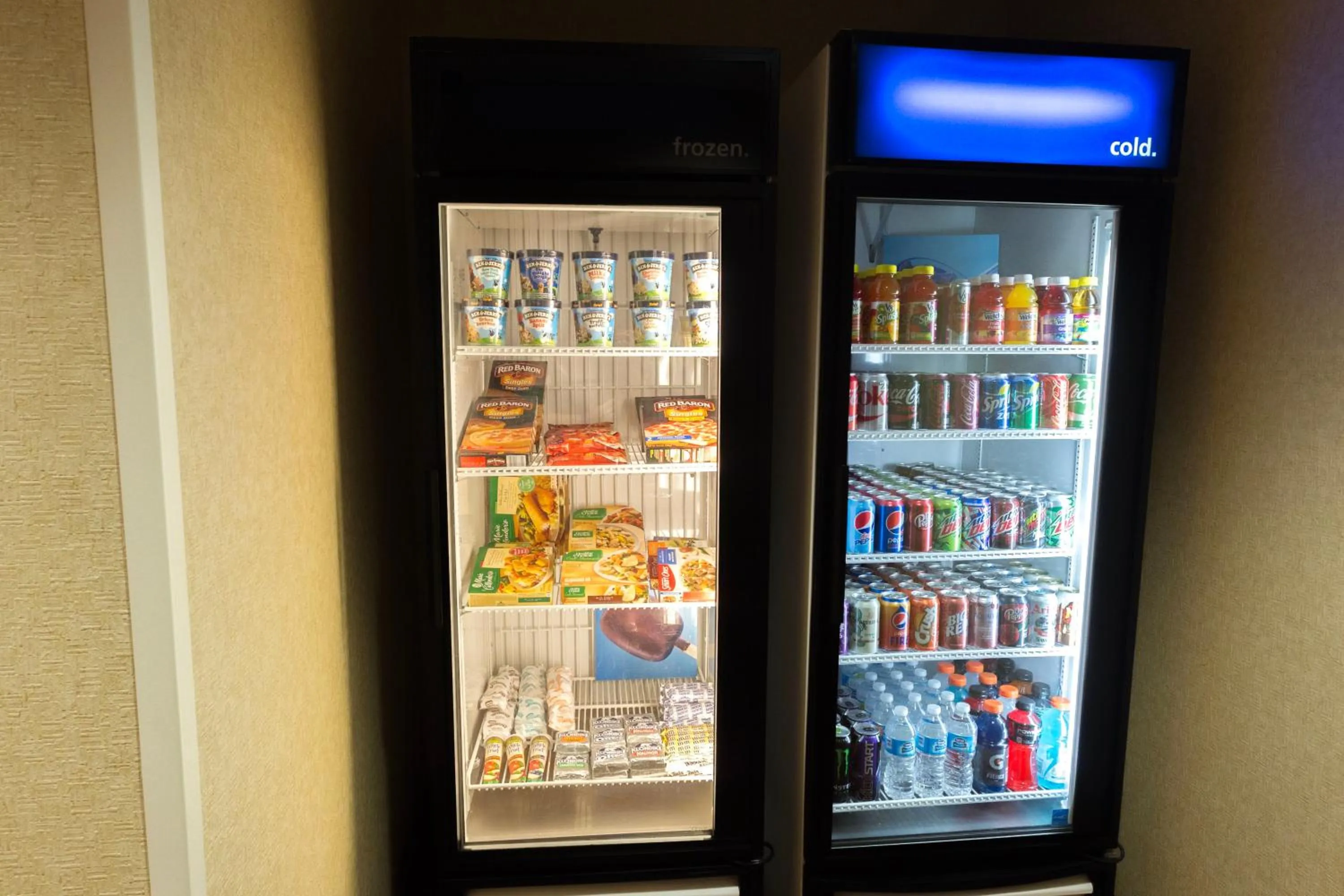 vending machine in Hampton Inn & Suites Radcliff/Fort Knox