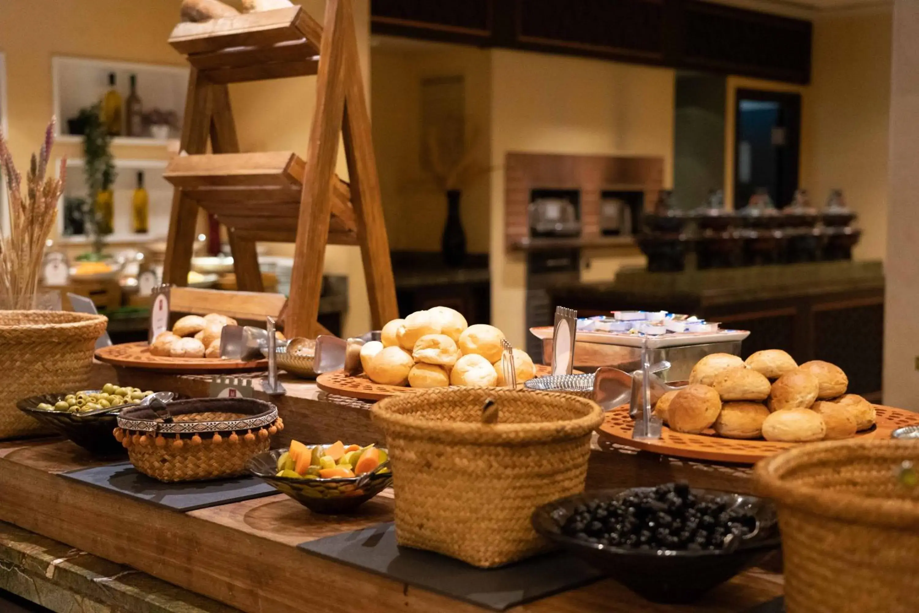 Food and drinks in Oaks Ibn Battuta Gate Dubai Food and drinks in Oaks Ibn Battuta Gate Dubai