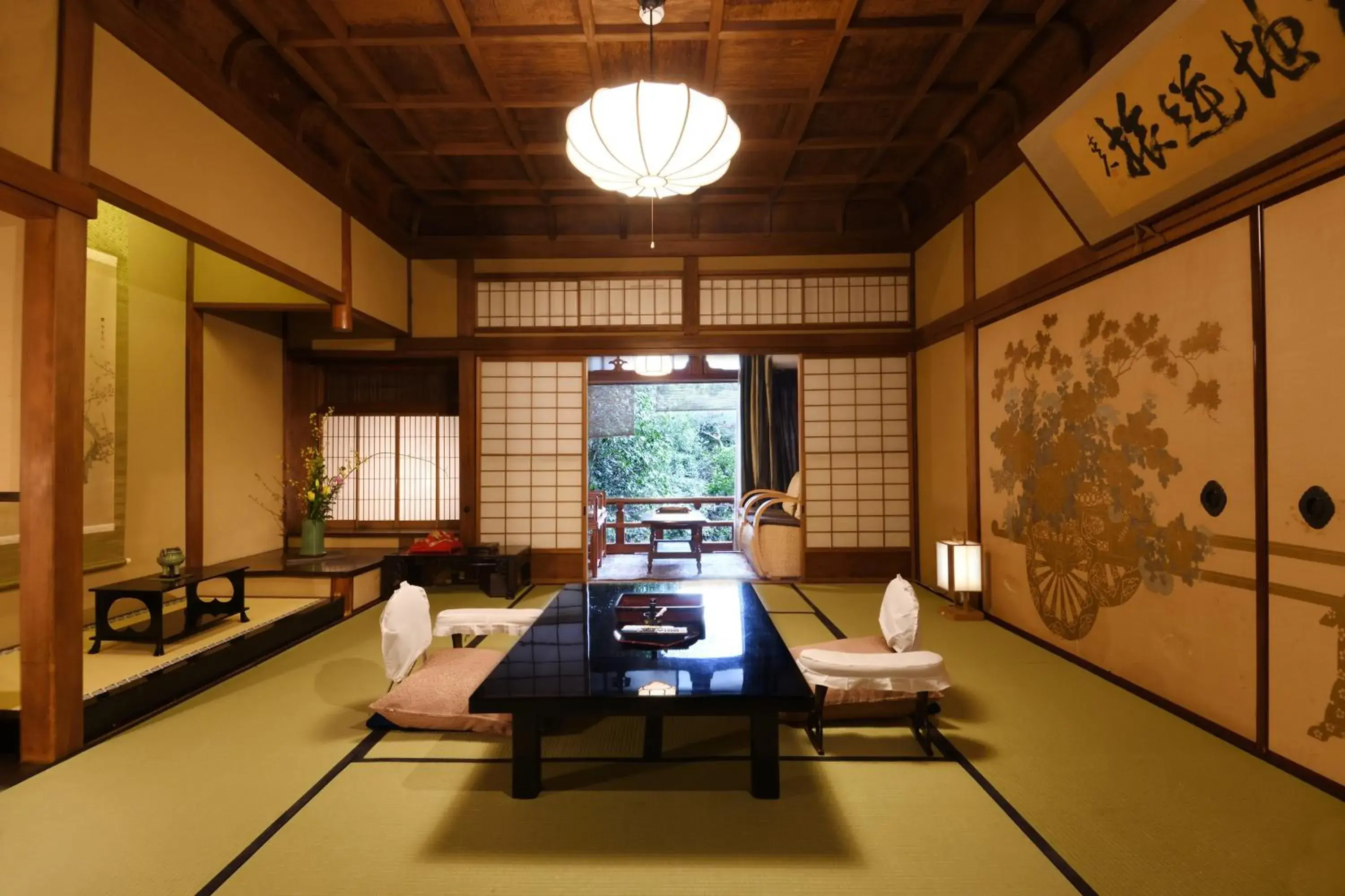 Japanese-Style Luxury Room with Garden View - Main Building in Seikoro Ryokan - Established in 1831 Japanese-Style Luxury Room with Garden View - Main Building in Seikoro Ryokan - Established in 1831