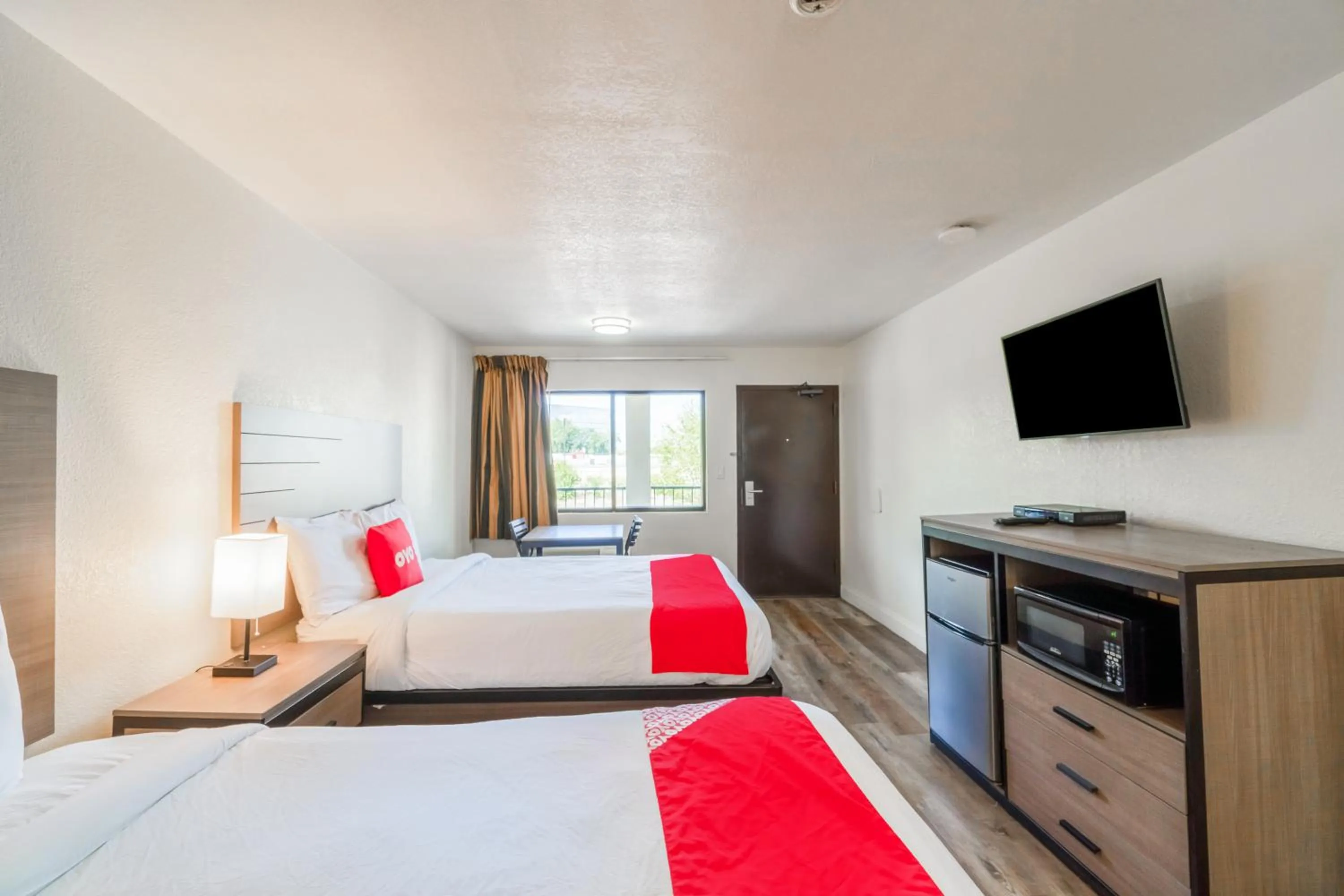 Bedroom, Bed in OYO Hotel Houston N Fm-1960 Champions TX