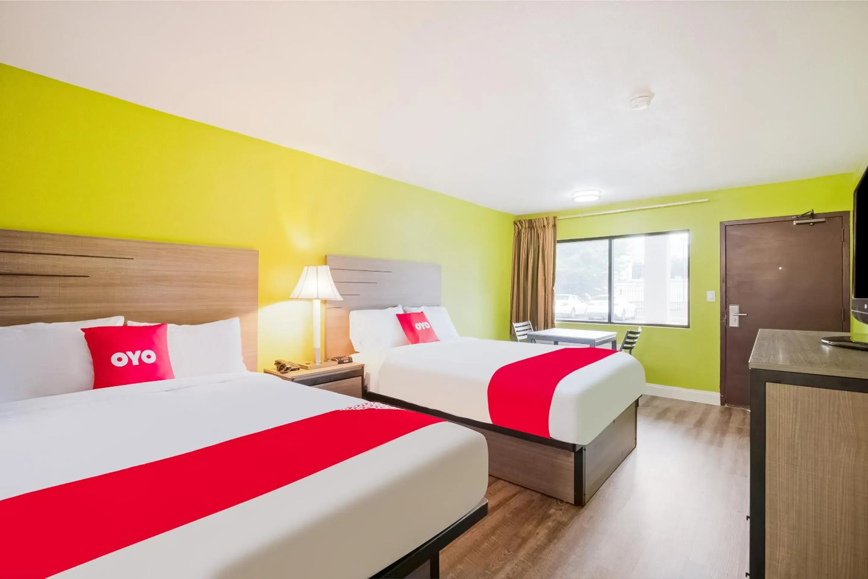 2 Queen Bed Smoking in OYO Hotel Houston N Fm-1960 Champions TX 2 Queen Bed Smoking in OYO Hotel Houston N Fm-1960 Champions TX