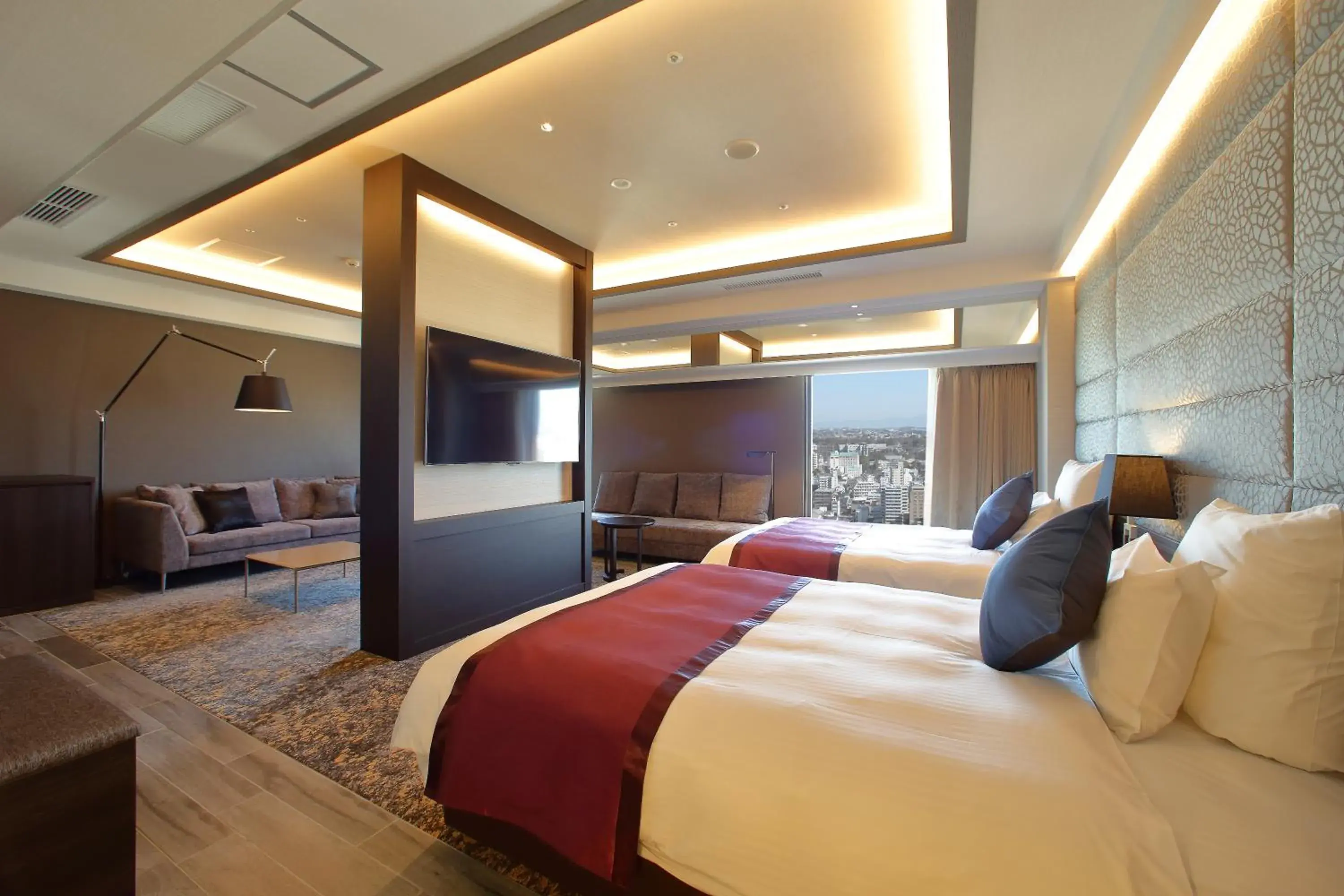 TV and multimedia, Bed in ANA Crowne Plaza Kumamoto New Sky by IHG TV and multimedia, Bed in ANA Crowne Plaza Kumamoto New Sky by IHG