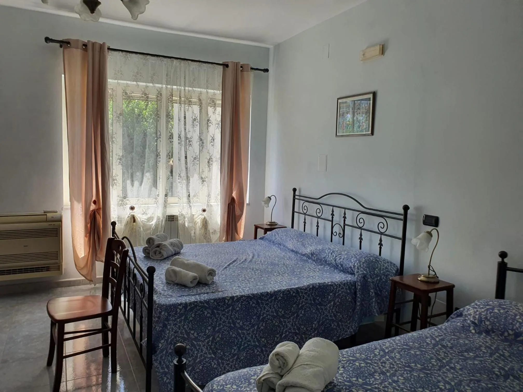 Bed in Libro di Sogni - B&B Letterario