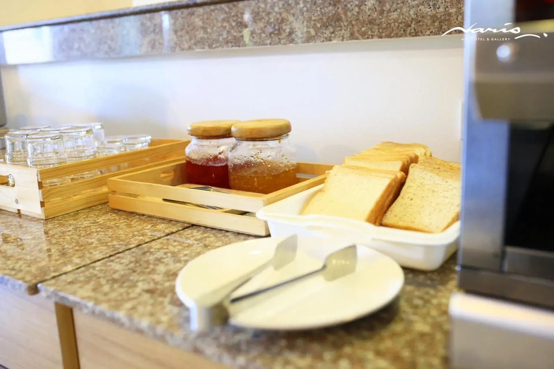 Breakfast in Naris Art Hotel Breakfast in Naris Art Hotel