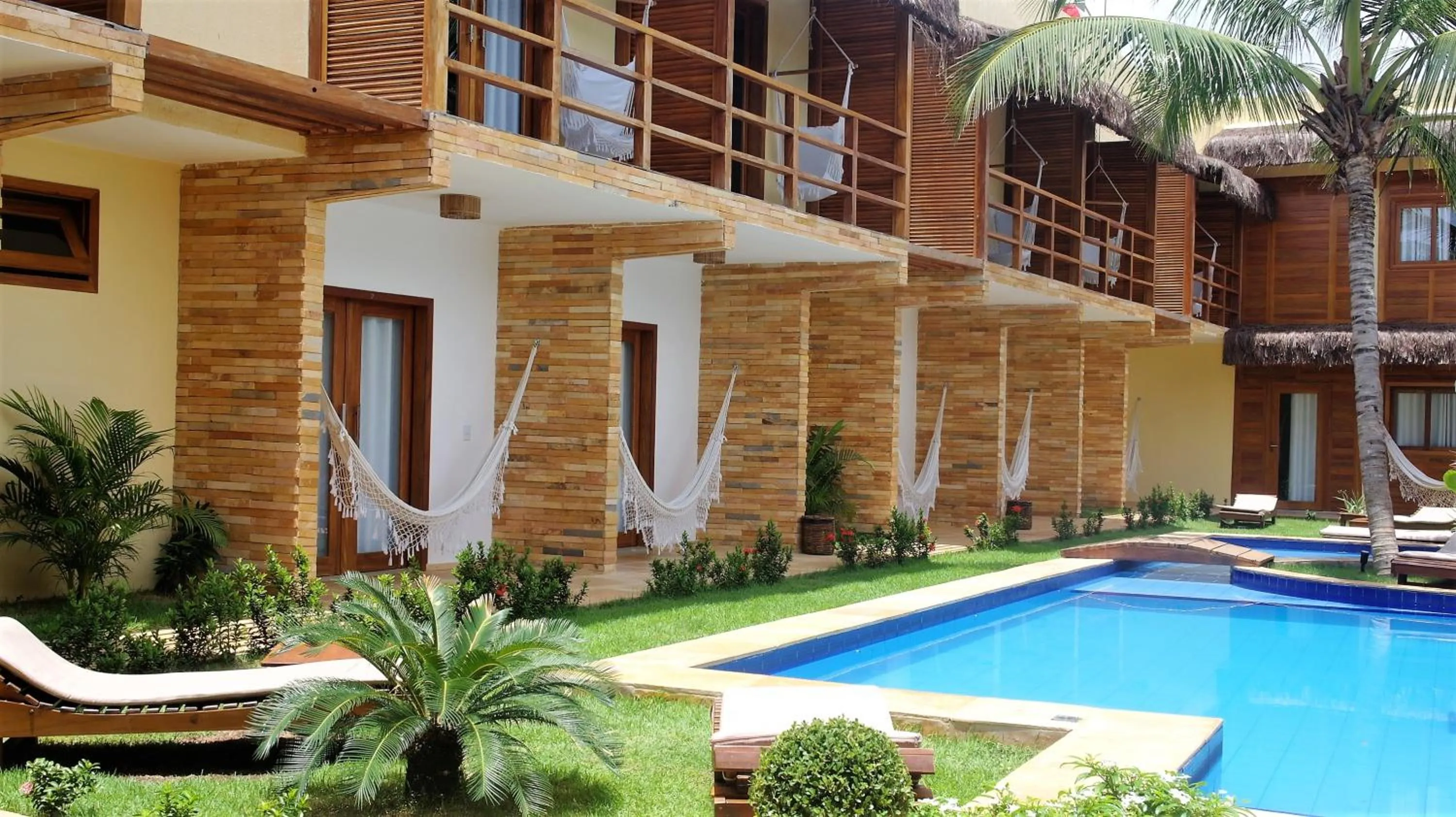 Swimming pool in Pousada Jeri Dunas